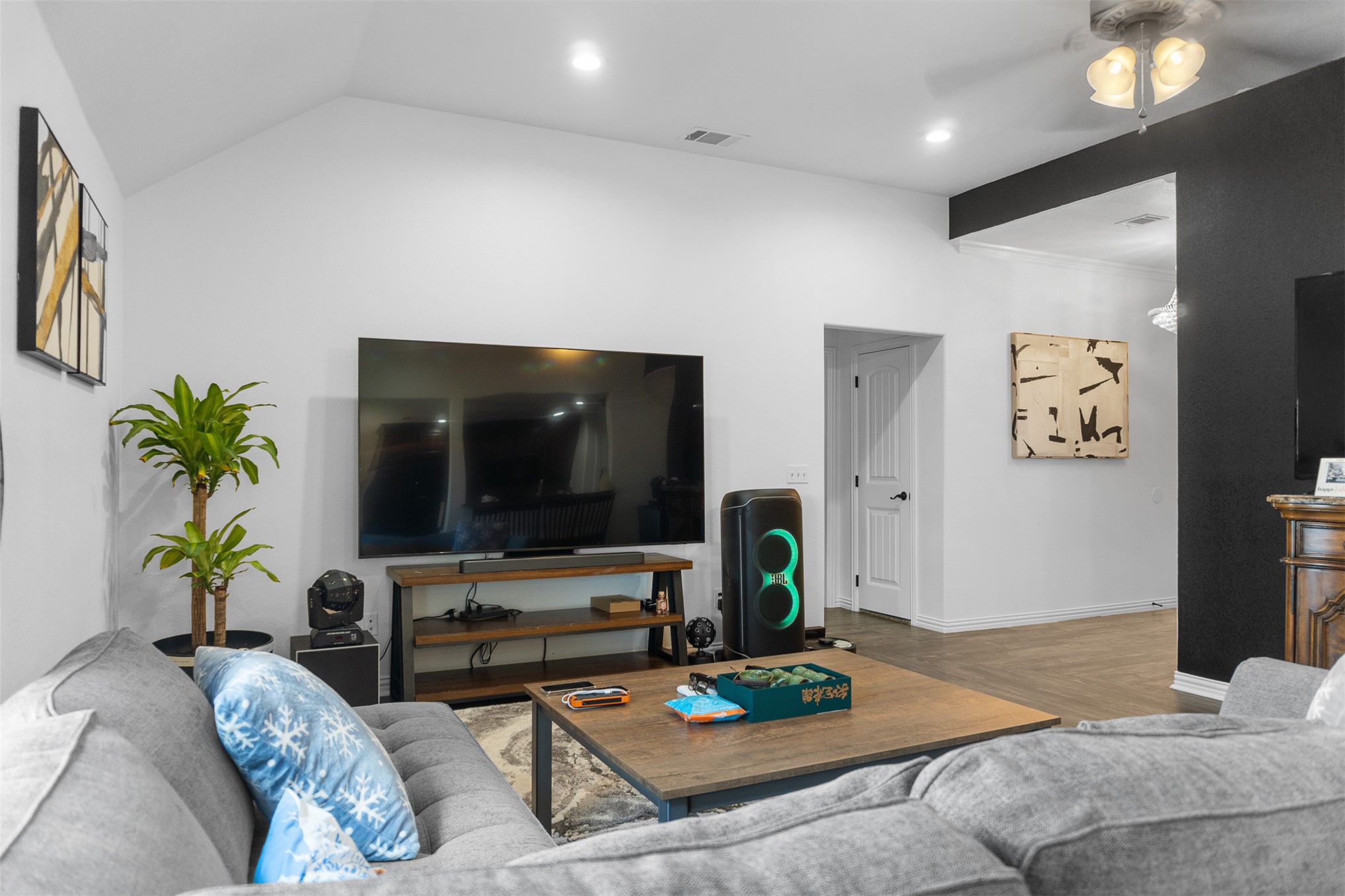 121 Cecil Circle Calera OK 74730