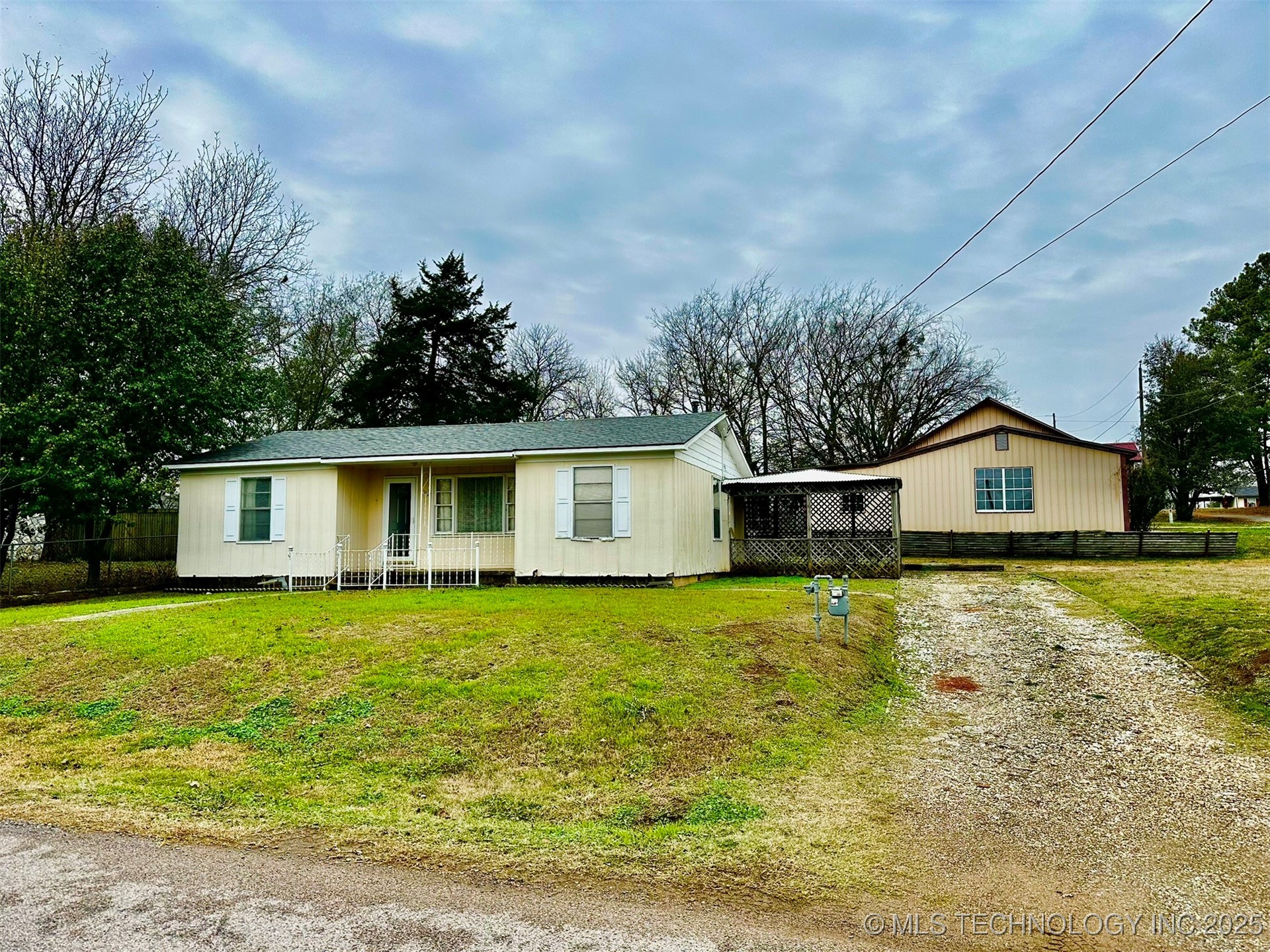 1117 S Oklahoma Atoka OK 74525