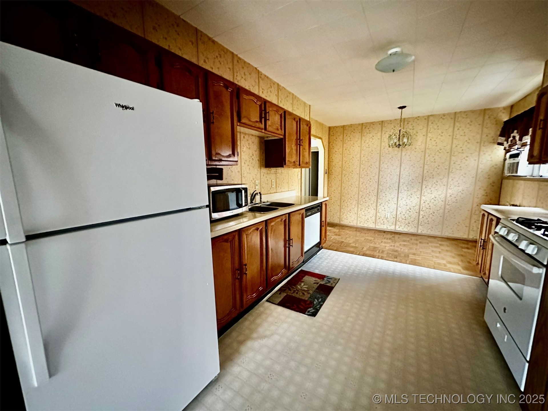 1117 S Oklahoma Atoka OK 74525