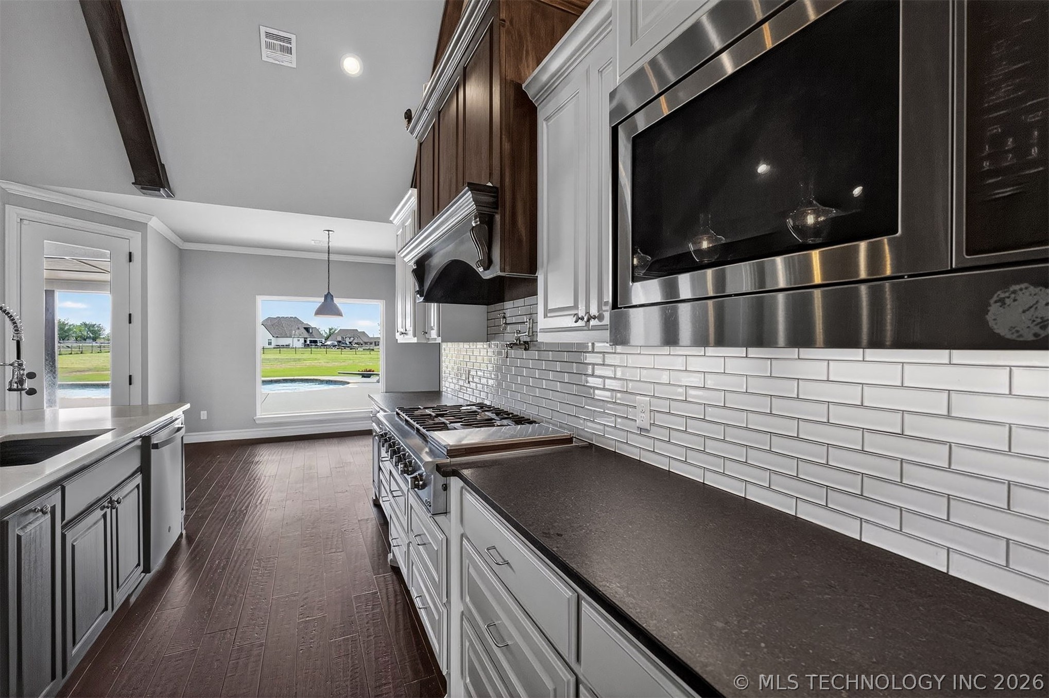 2728 Crosscreek Drive Oologah OK 74053