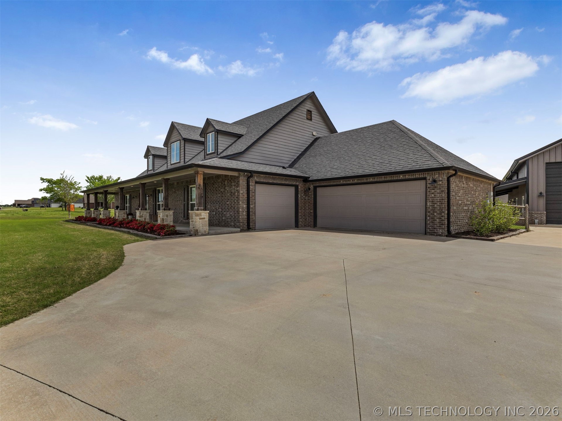 2728 Crosscreek Drive Oologah OK 74053
