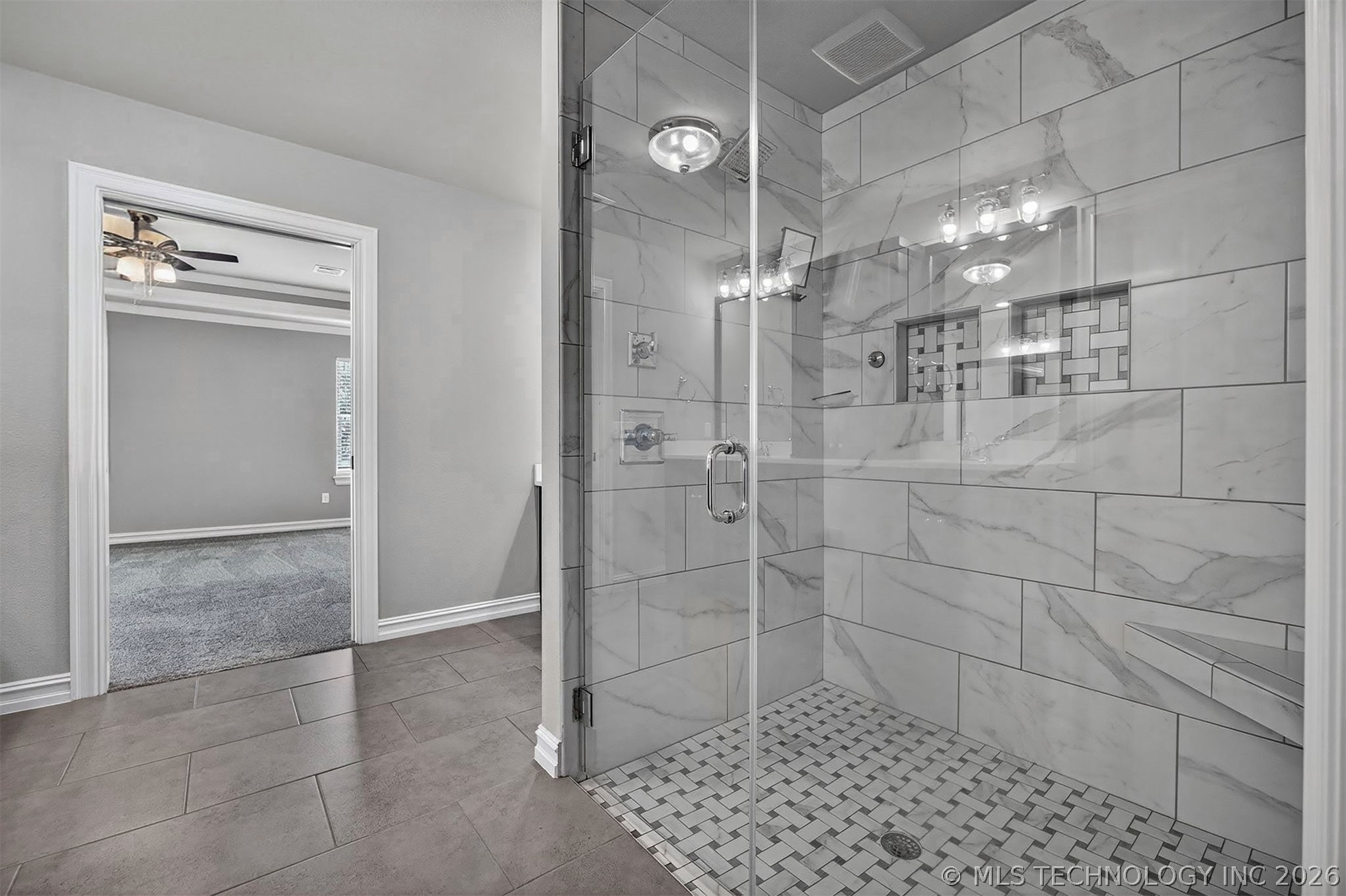 2728 Crosscreek Drive Oologah OK 74053