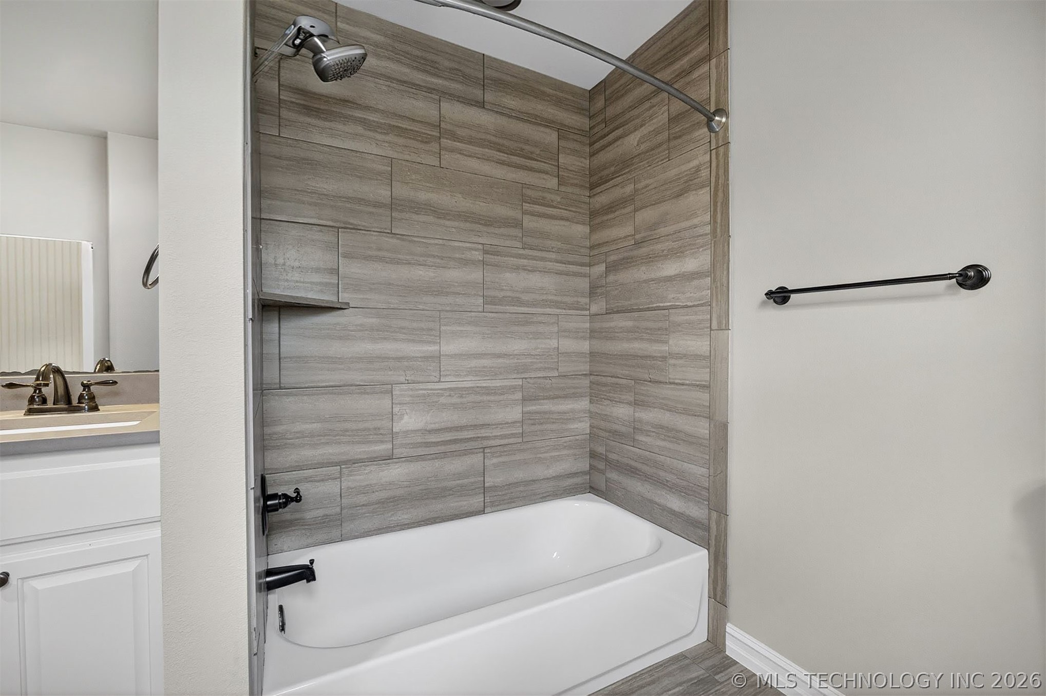 2728 Crosscreek Drive Oologah OK 74053