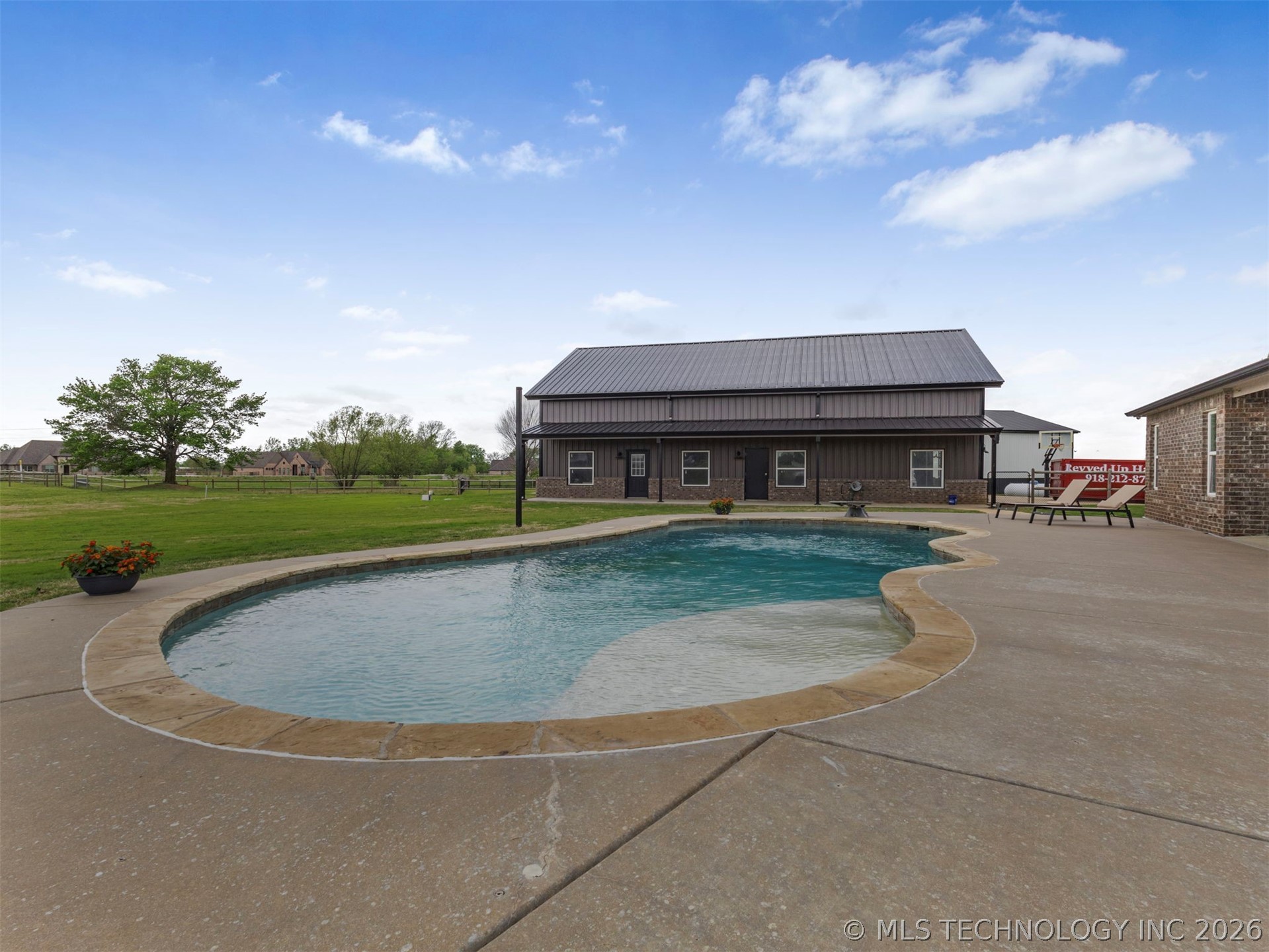 2728 Crosscreek Drive Oologah OK 74053