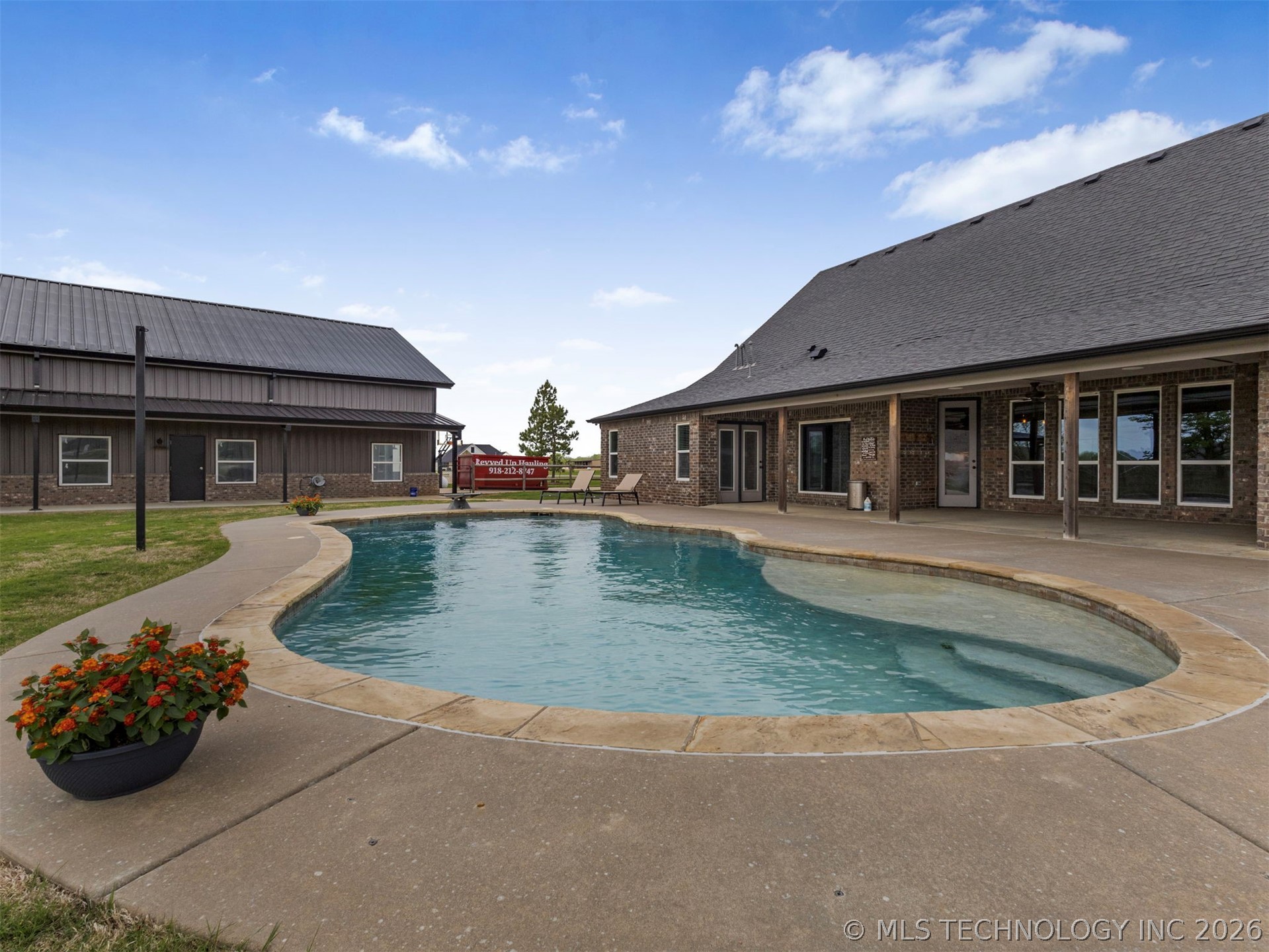 2728 Crosscreek Drive Oologah OK 74053