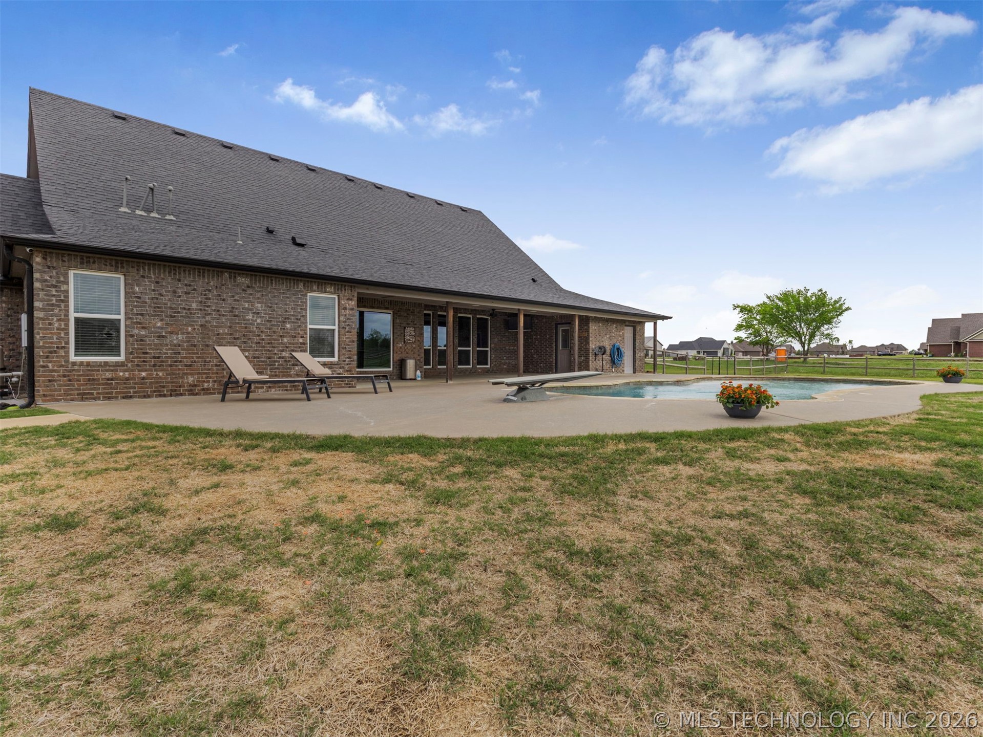 2728 Crosscreek Drive Oologah OK 74053