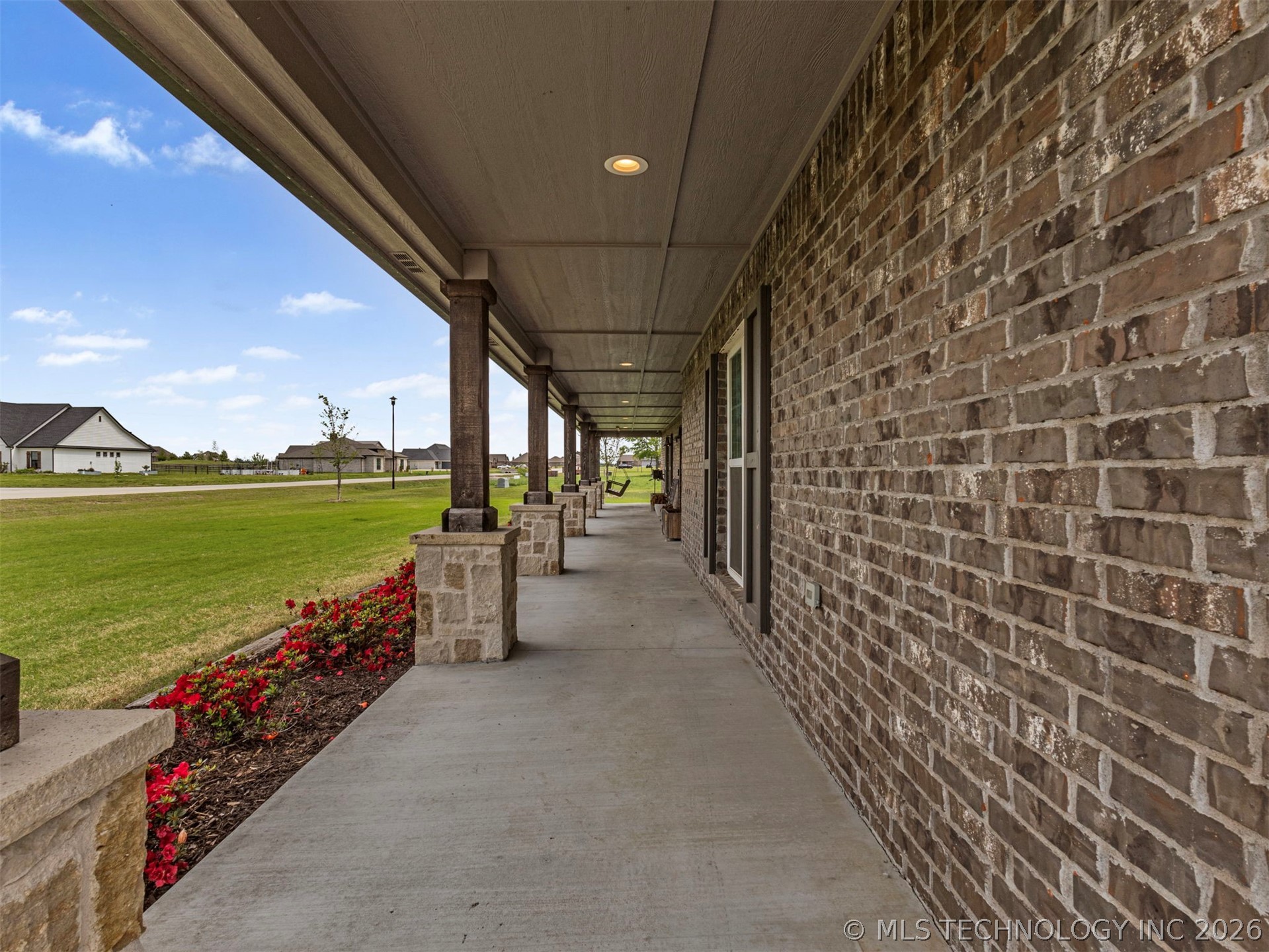 2728 Crosscreek Drive Oologah OK 74053