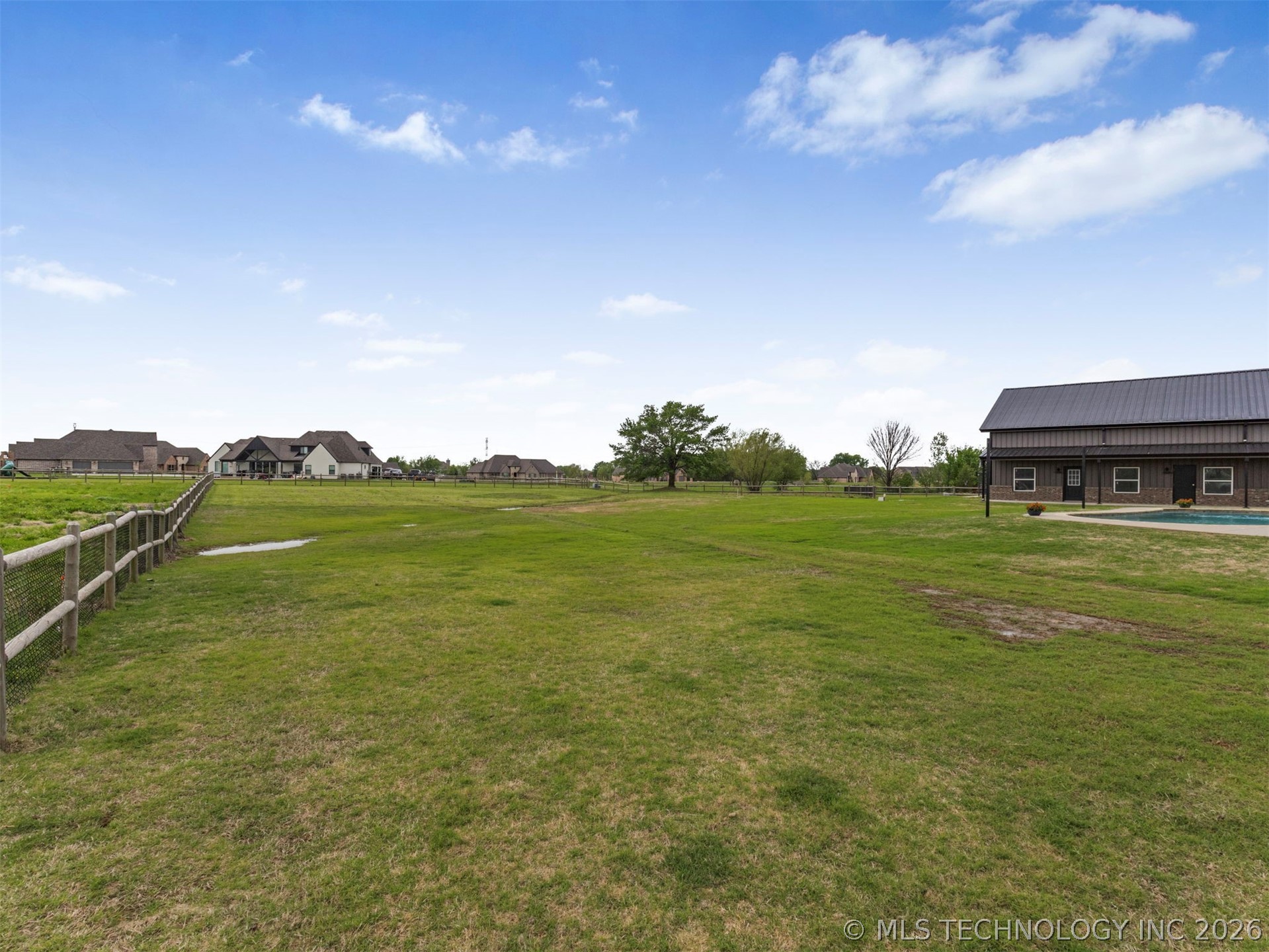 2728 Crosscreek Drive Oologah OK 74053