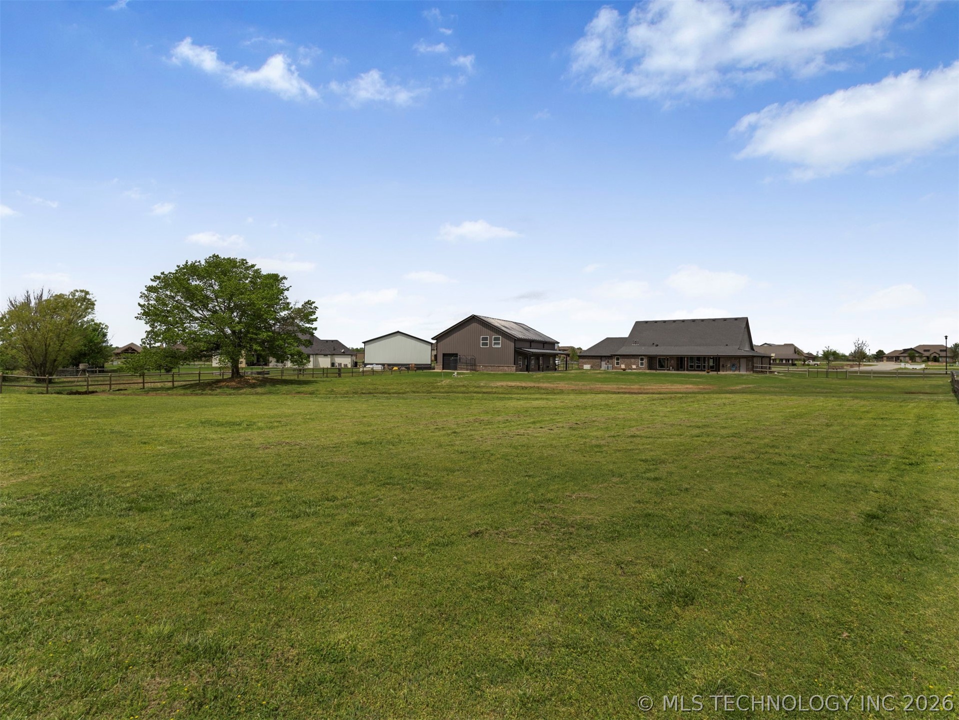2728 Crosscreek Drive Oologah OK 74053