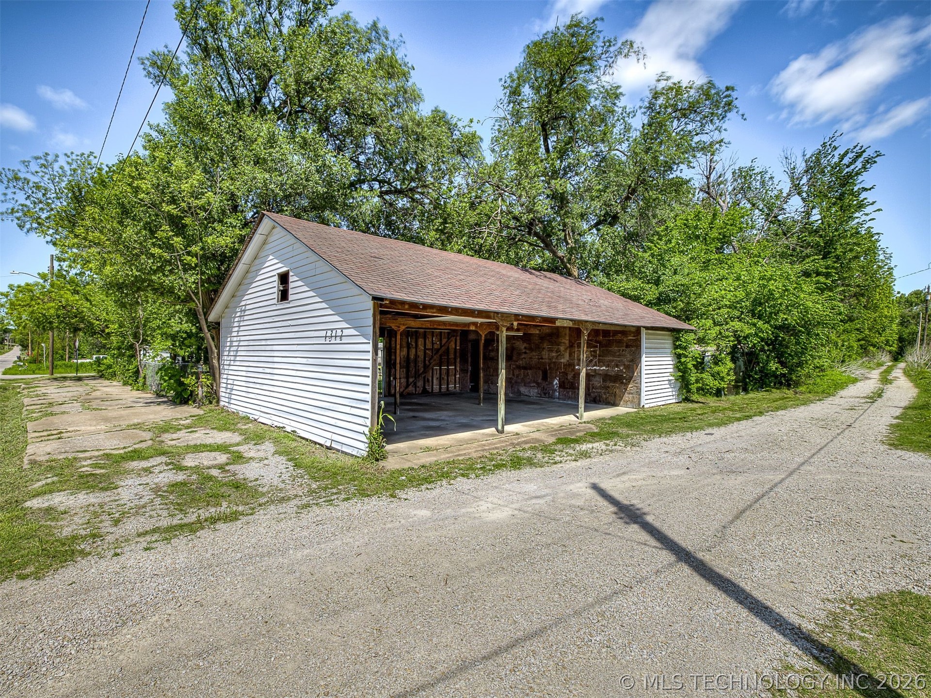 1312 NW Lupa Street Bartlesville OK 74003