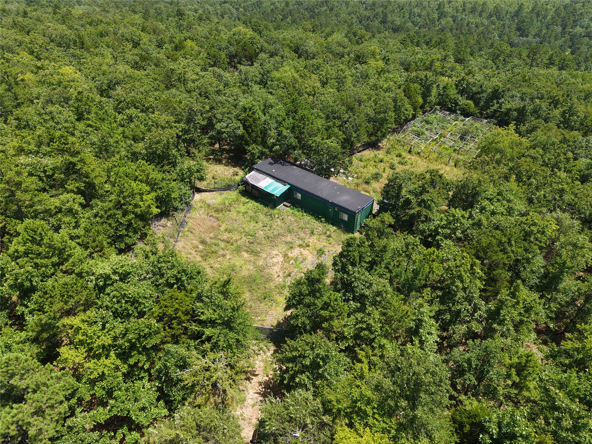 39981 Lloyd Lane Wister OK 74966
