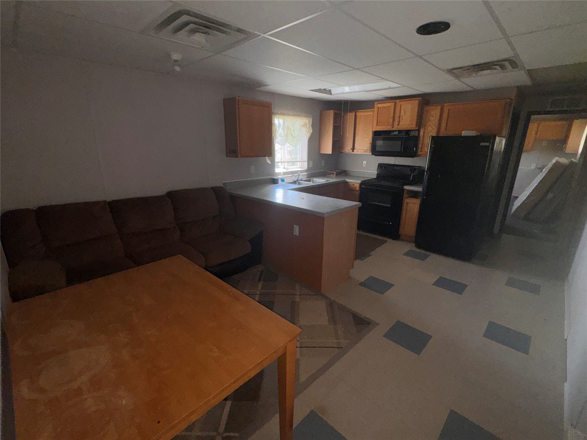 39981 Lloyd Lane Wister OK 74966