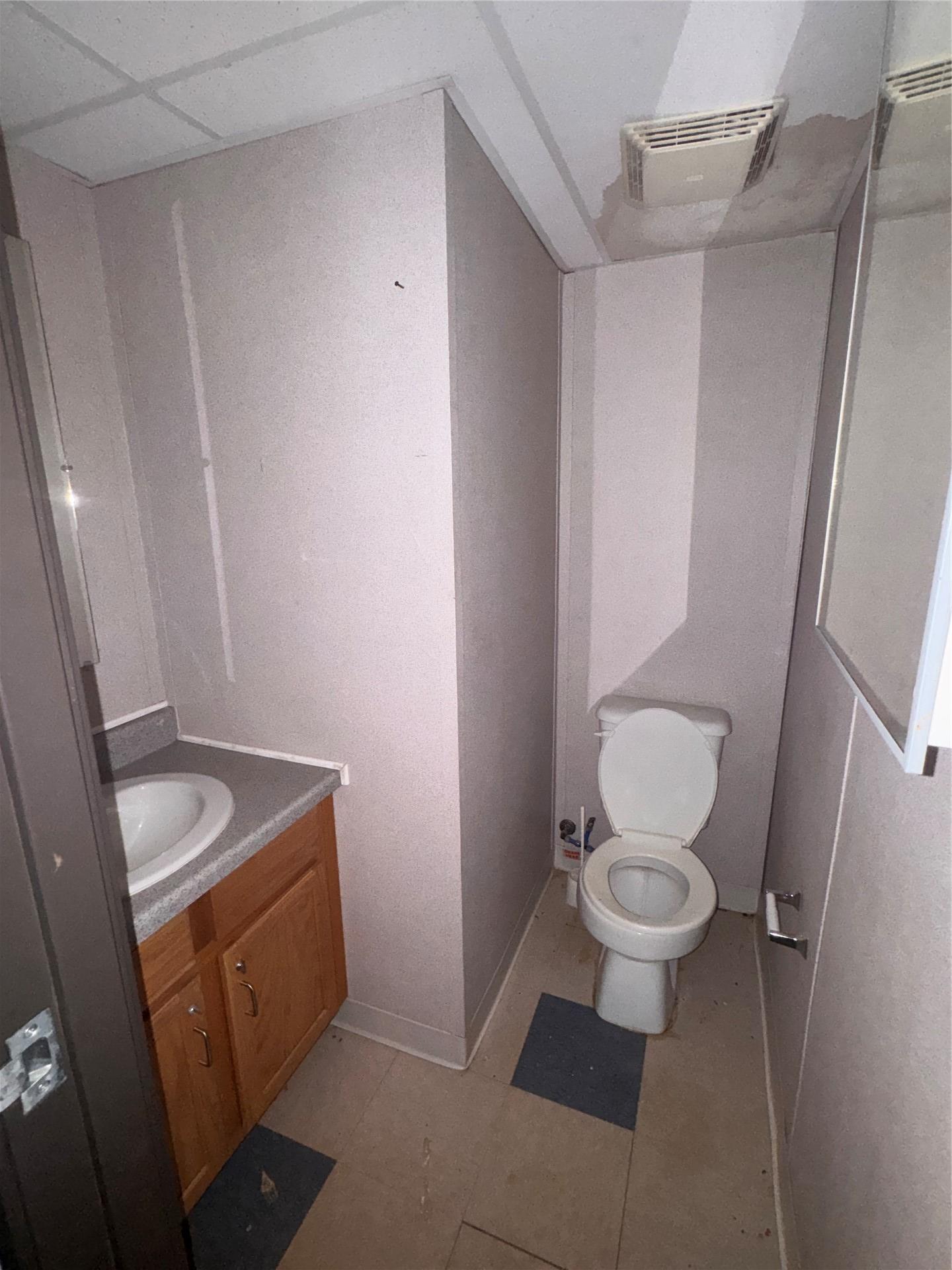 39981 Lloyd Lane Wister OK 74966