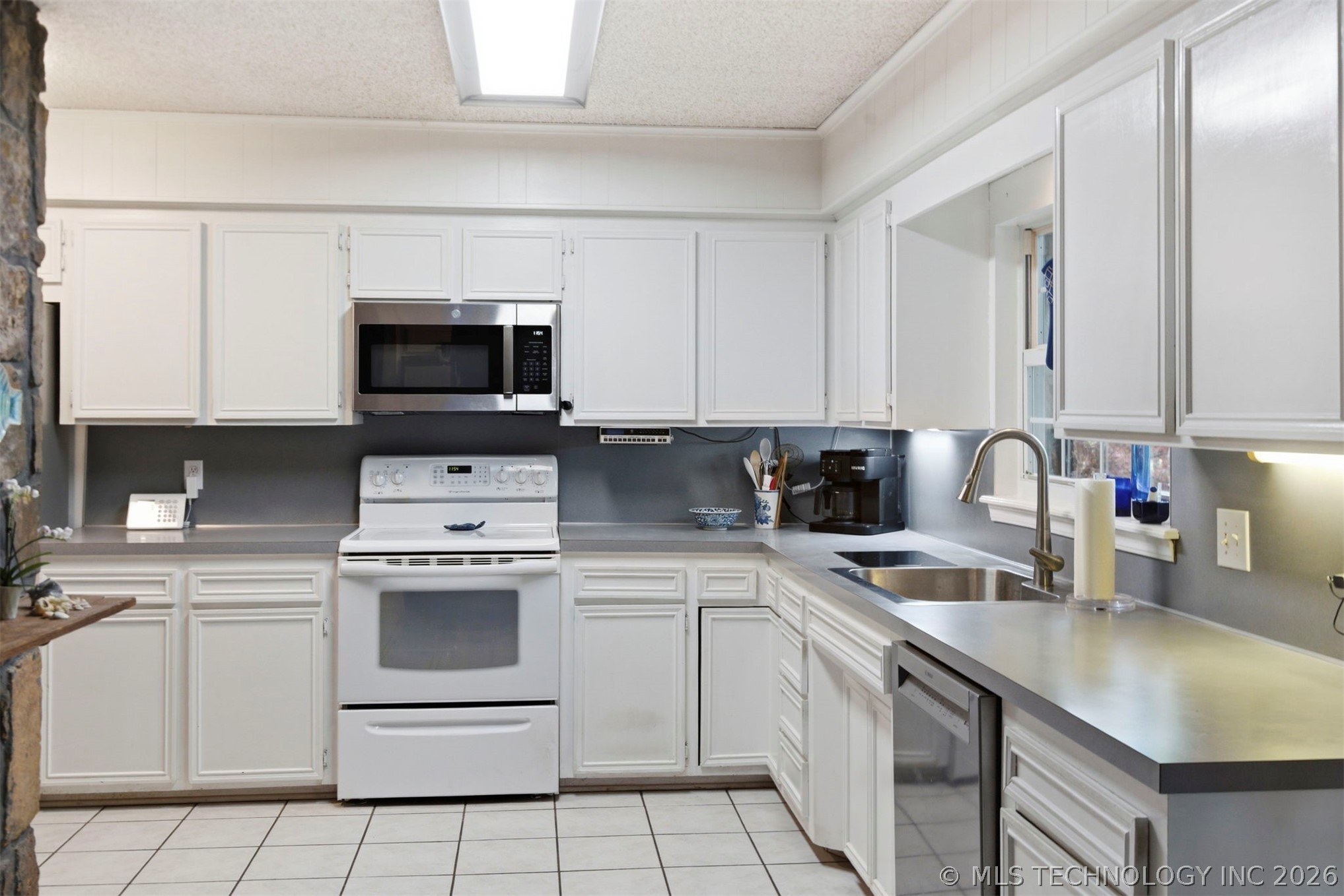 508 Meadowood Drive Broken Arrow OK 74011