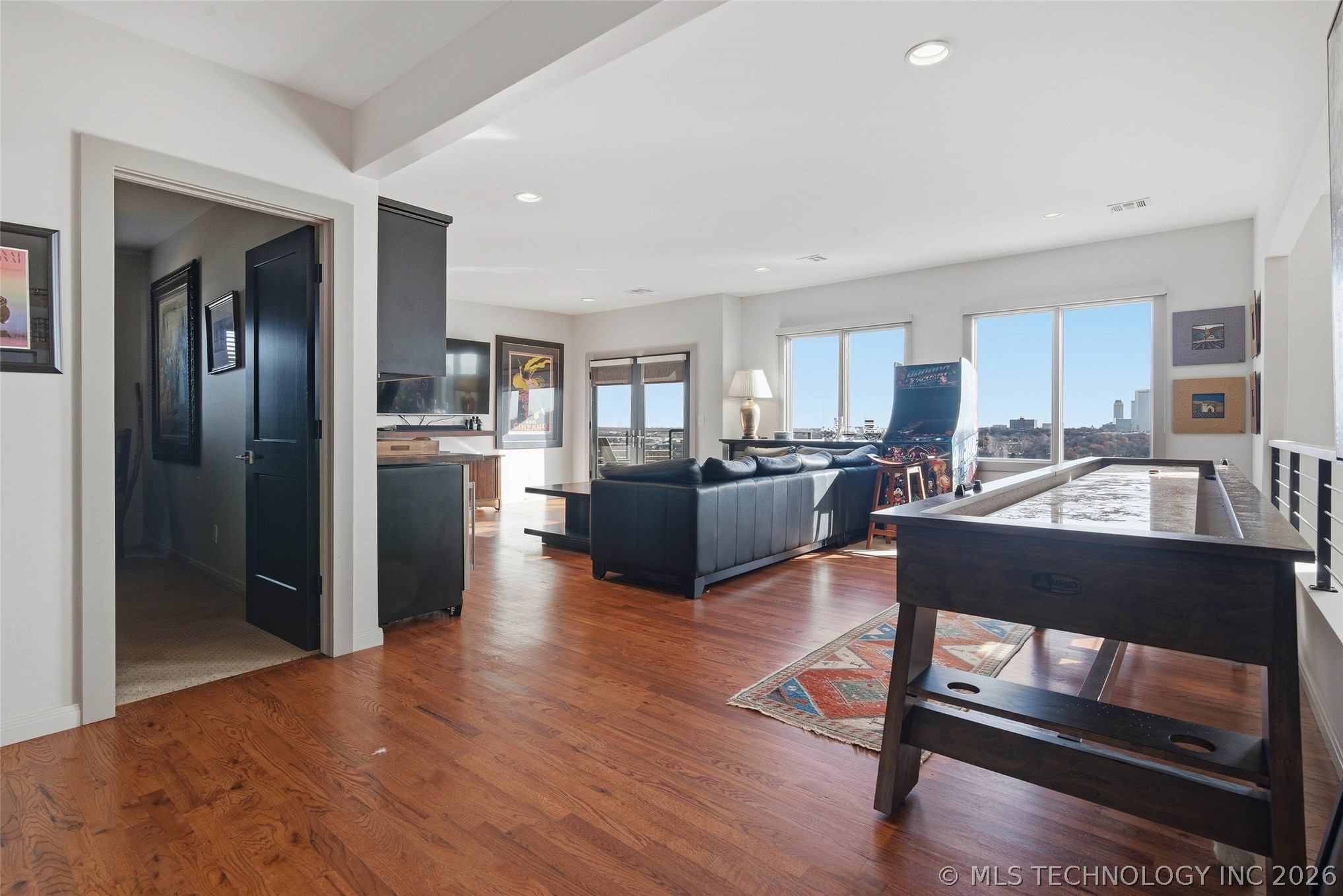 219 W Victoria Street Tulsa OK 74106