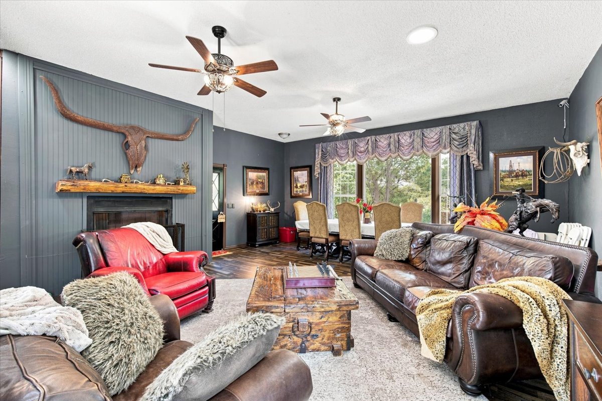 407 Seven Springs Tishomingo OK 73460
