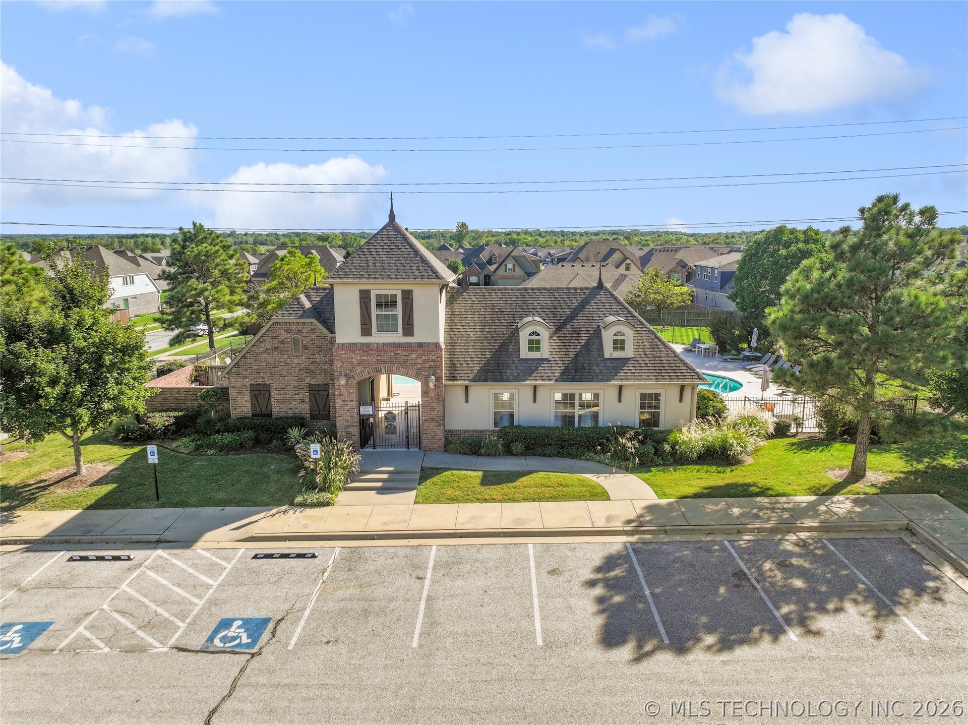 3703 S 13th Place Broken Arrow OK 74011