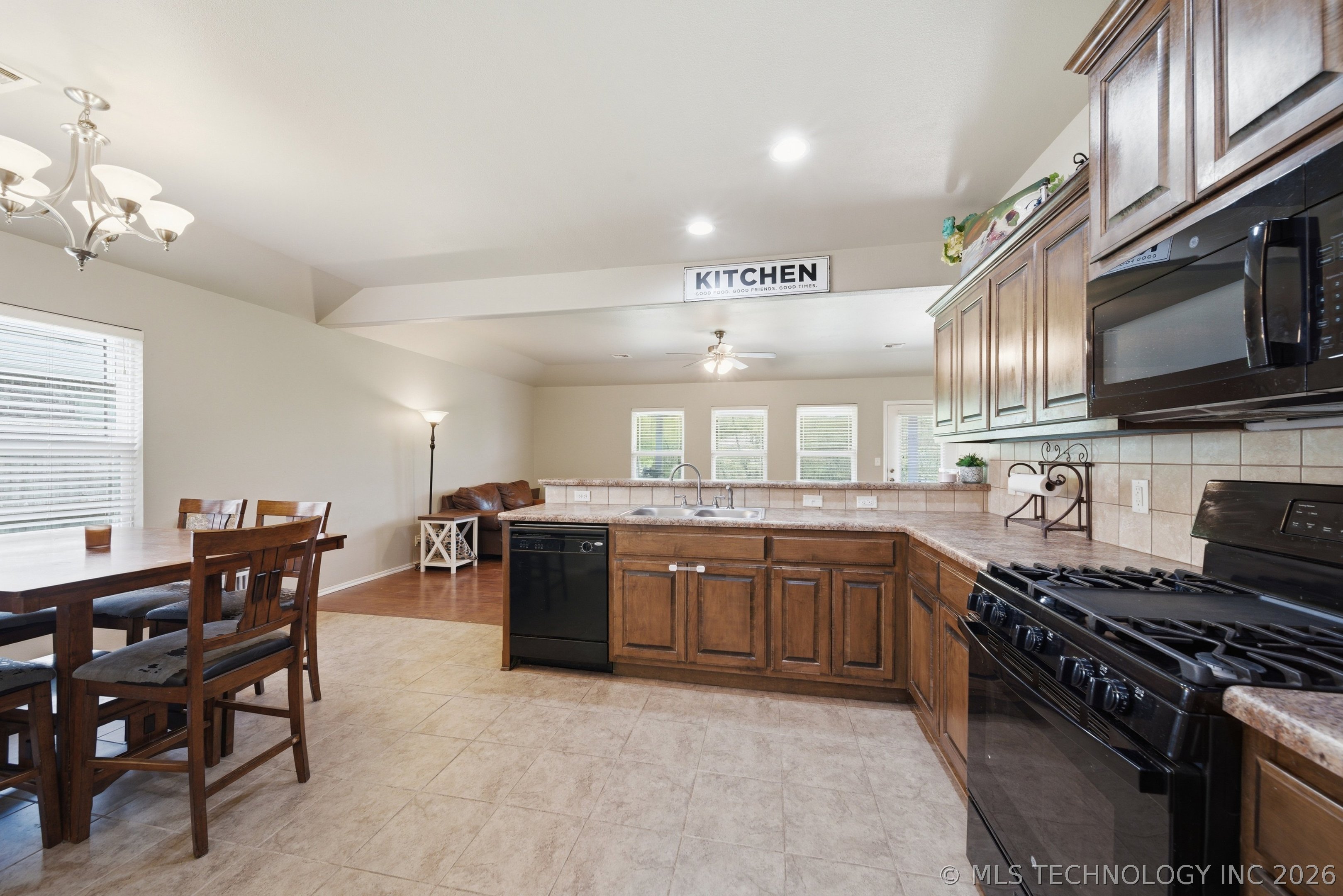 1435 W Burnham Avenue Sapulpa OK 74066