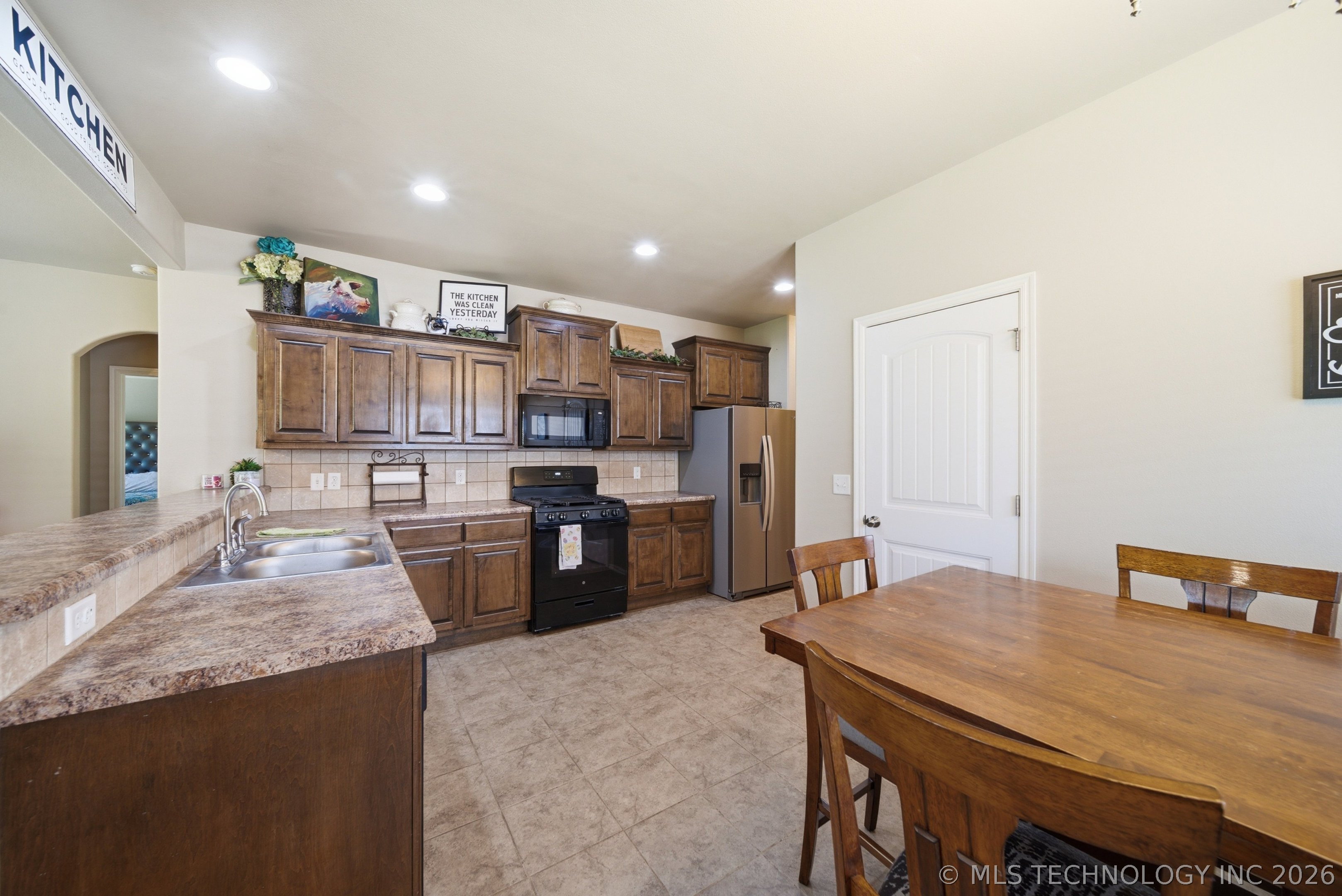 1435 W Burnham Avenue Sapulpa OK 74066