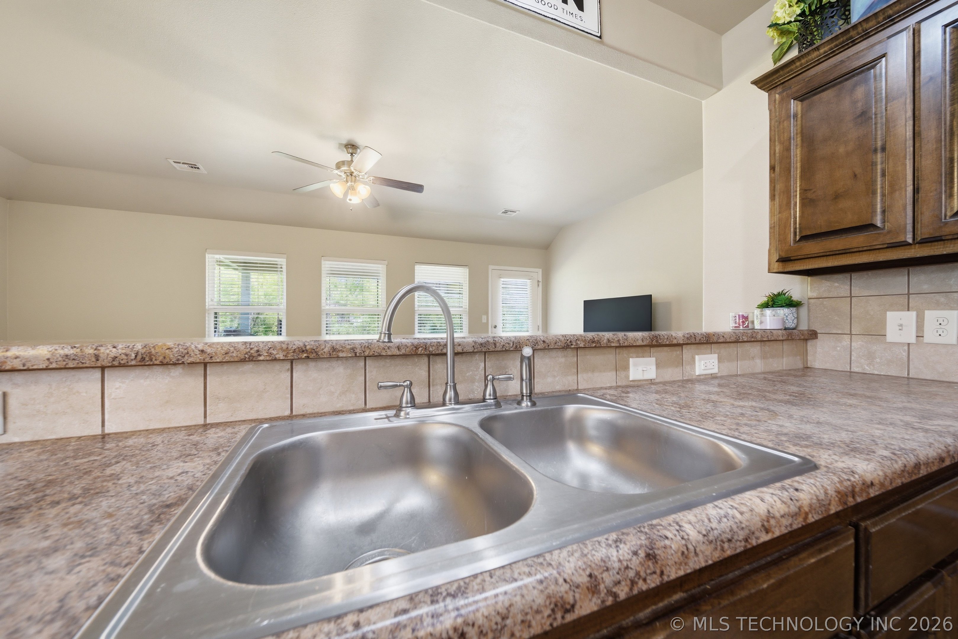 1435 W Burnham Avenue Sapulpa OK 74066