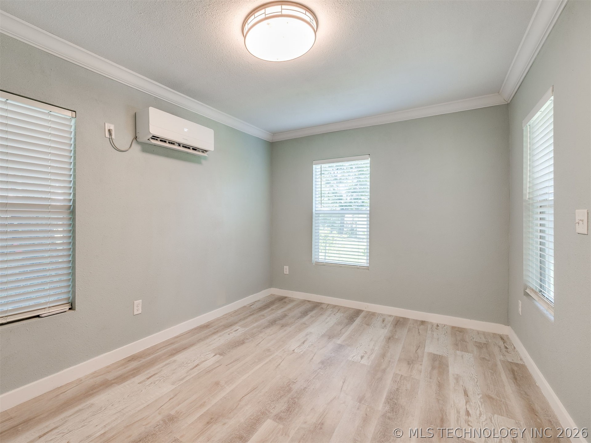 306 N Grant Avenue Sand Springs OK 74063