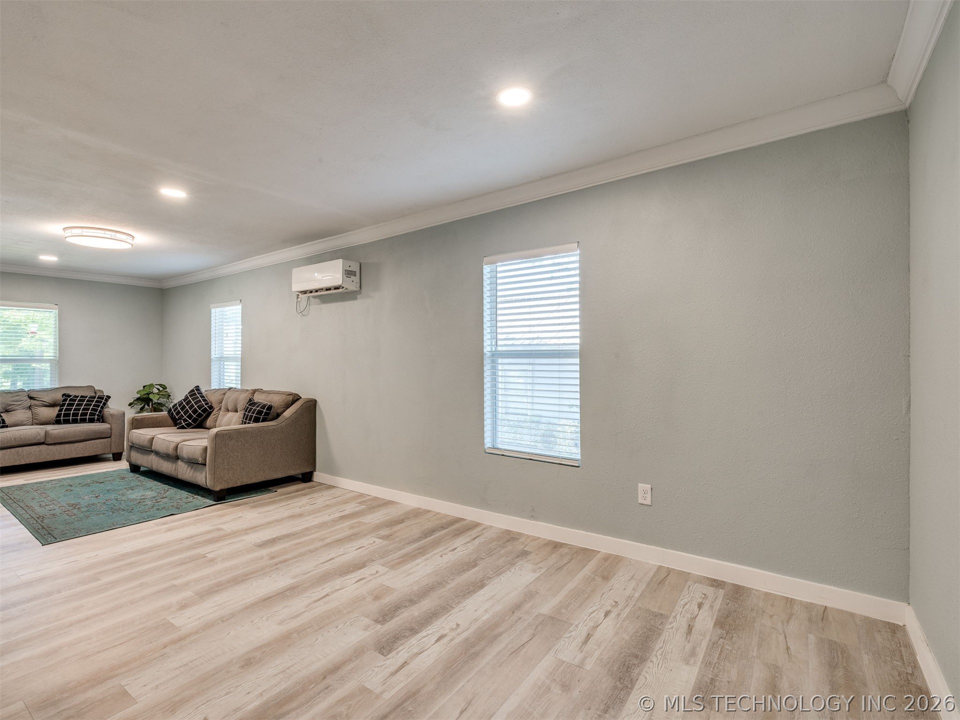 306 N Grant Avenue Sand Springs OK 74063