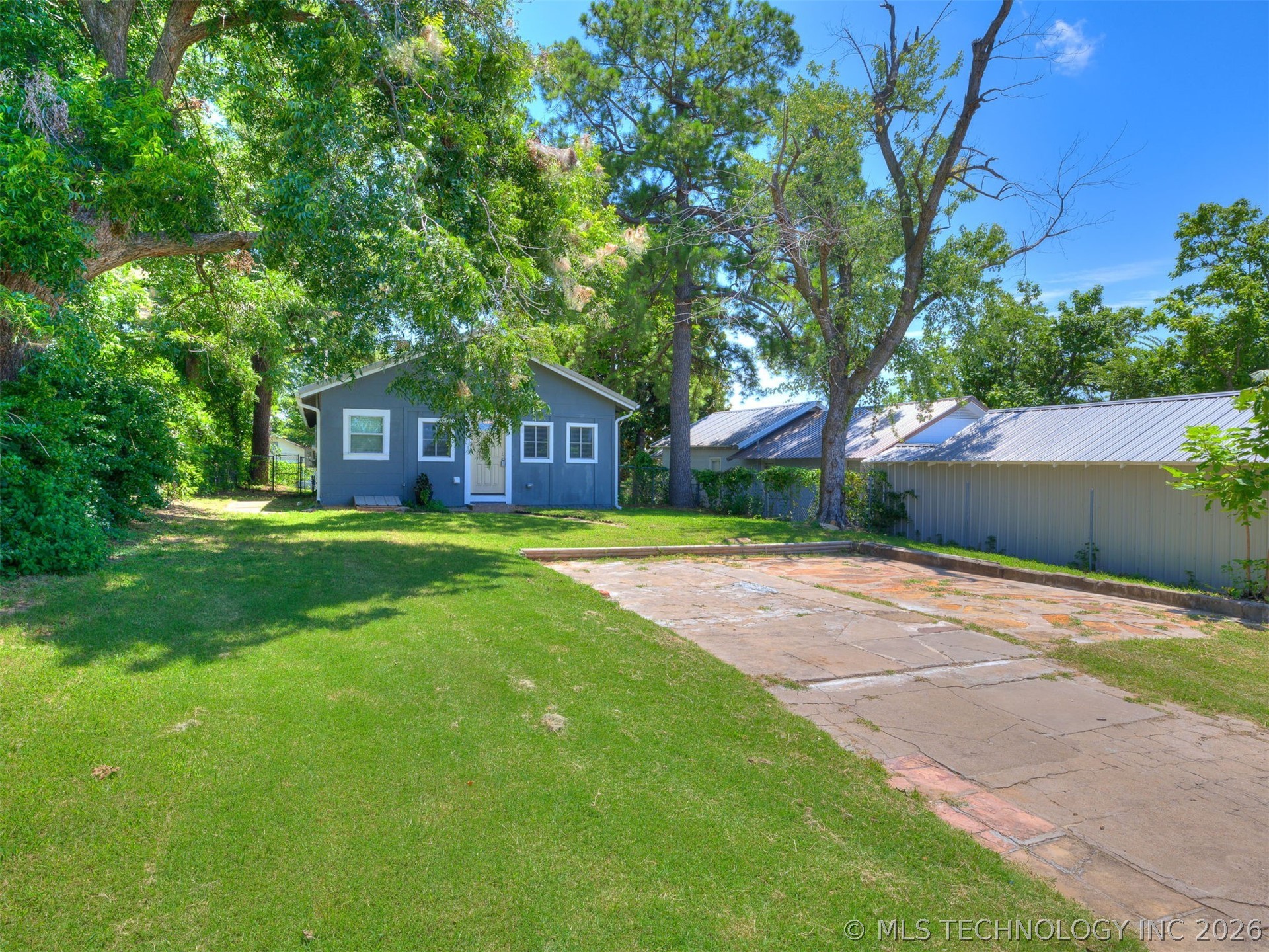 306 N Grant Avenue Sand Springs OK 74063