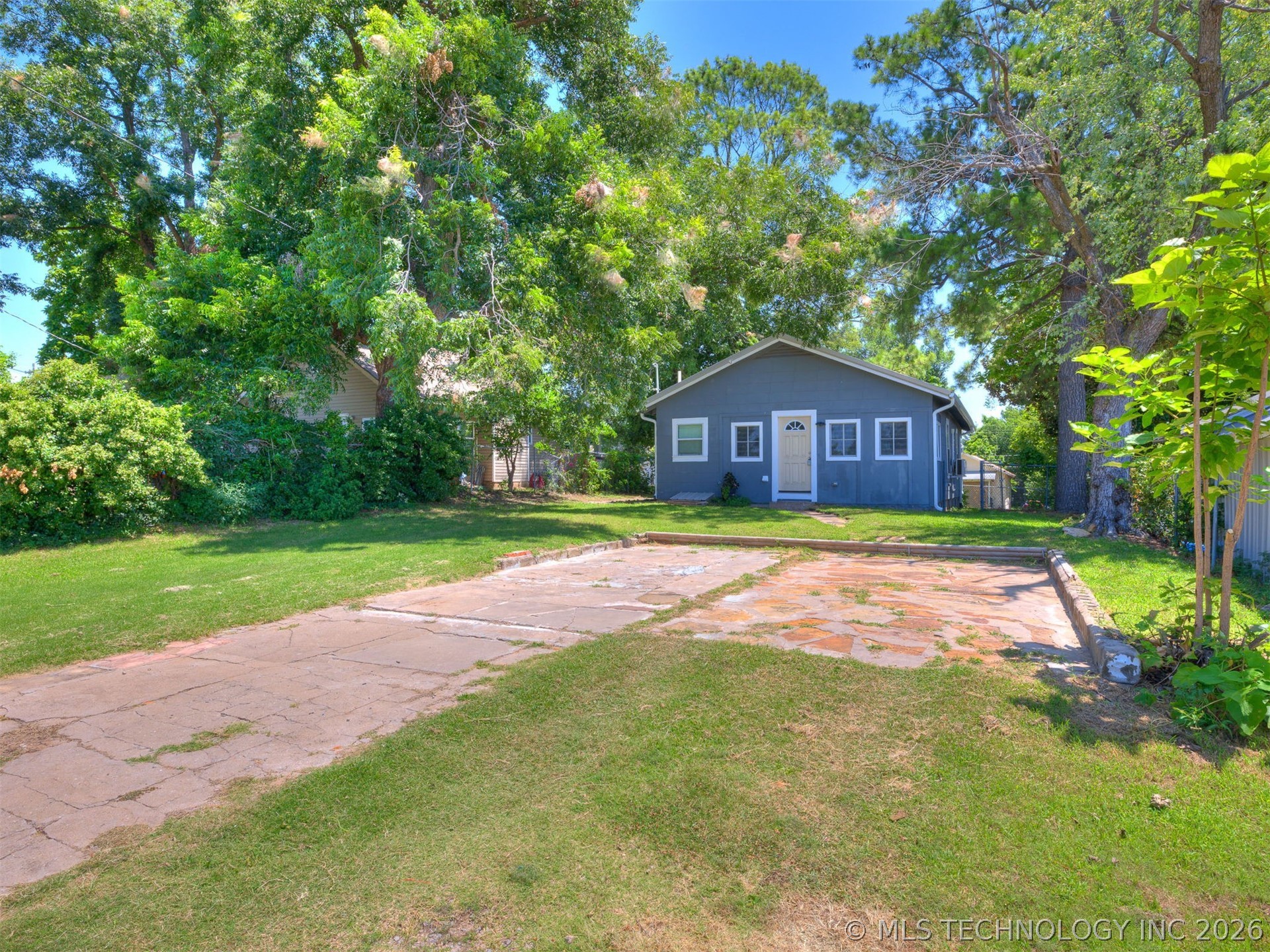 306 N Grant Avenue Sand Springs OK 74063