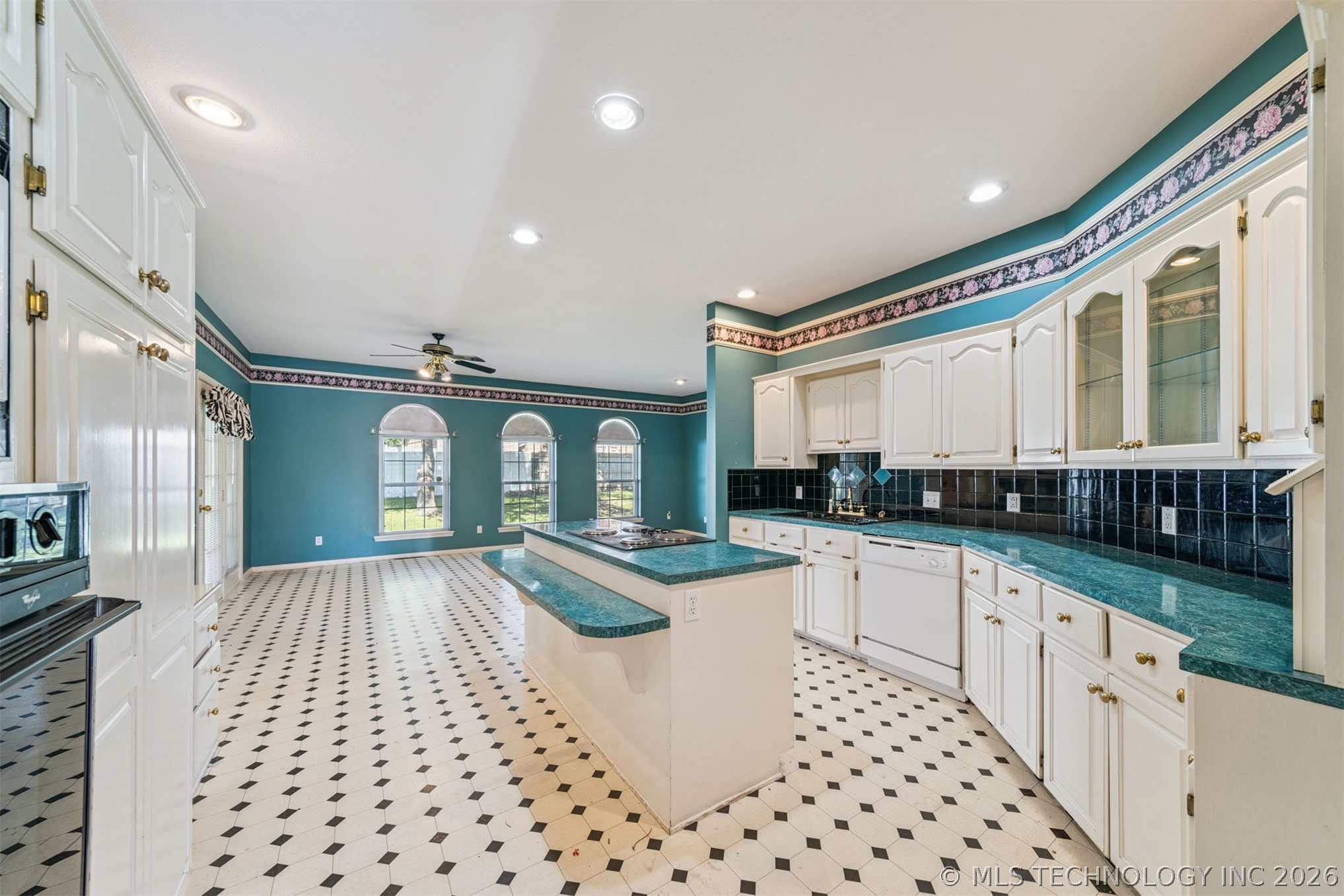 1307 N Douglas Drive Claremore OK 74017