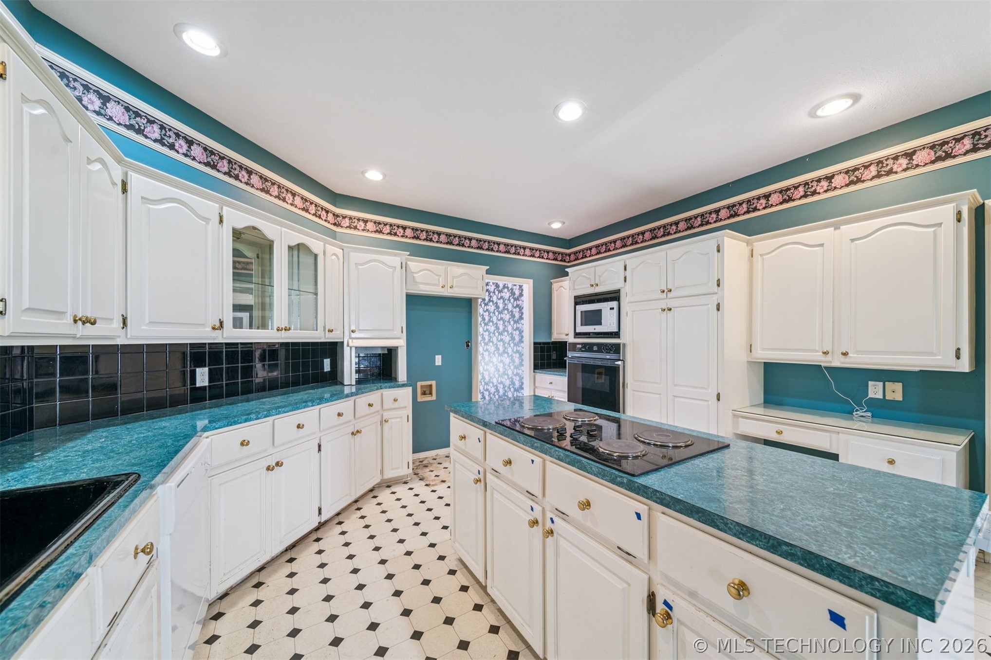 1307 N Douglas Drive Claremore OK 74017