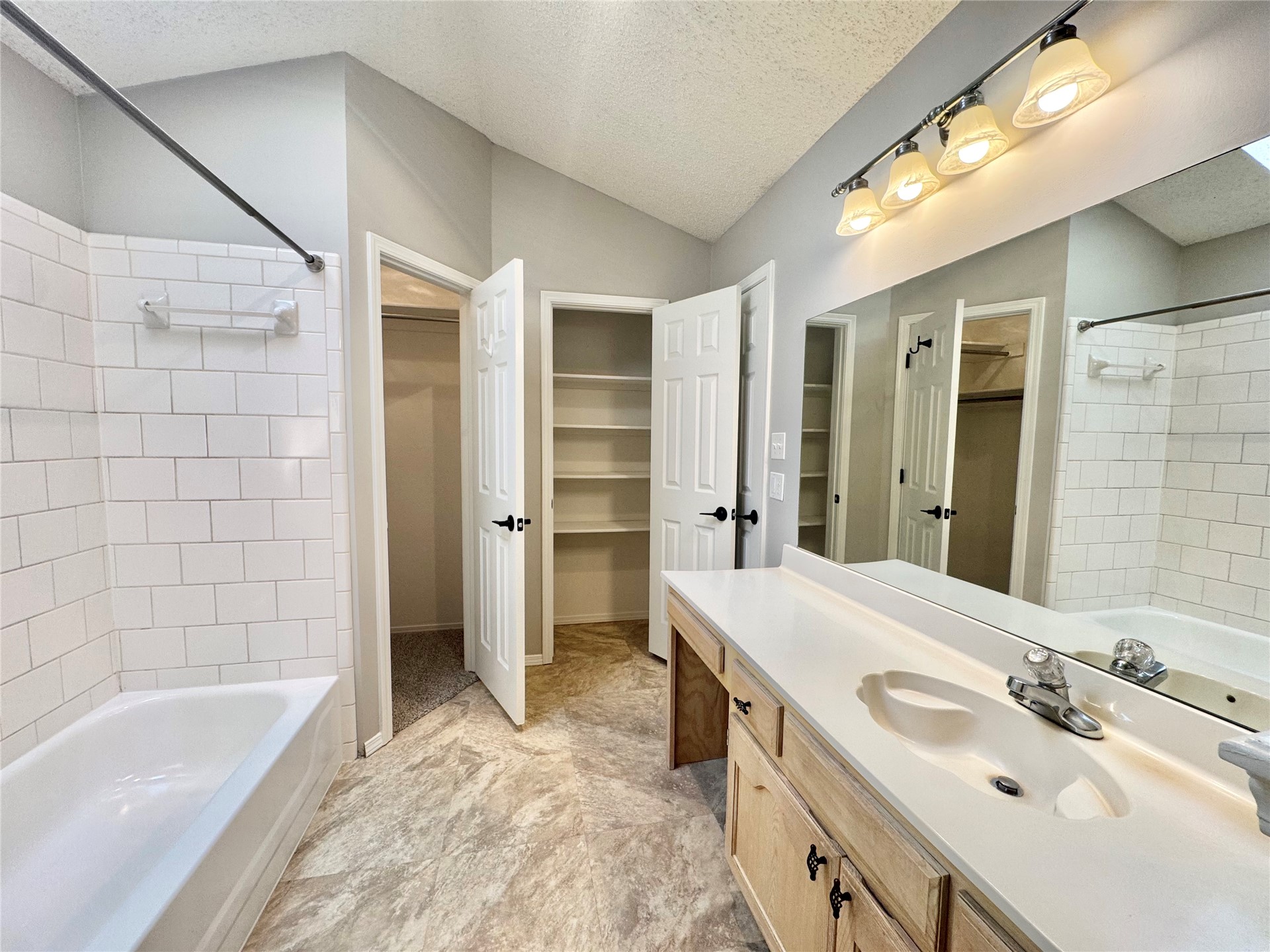 9216 E 97th Place Tulsa OK 74133
