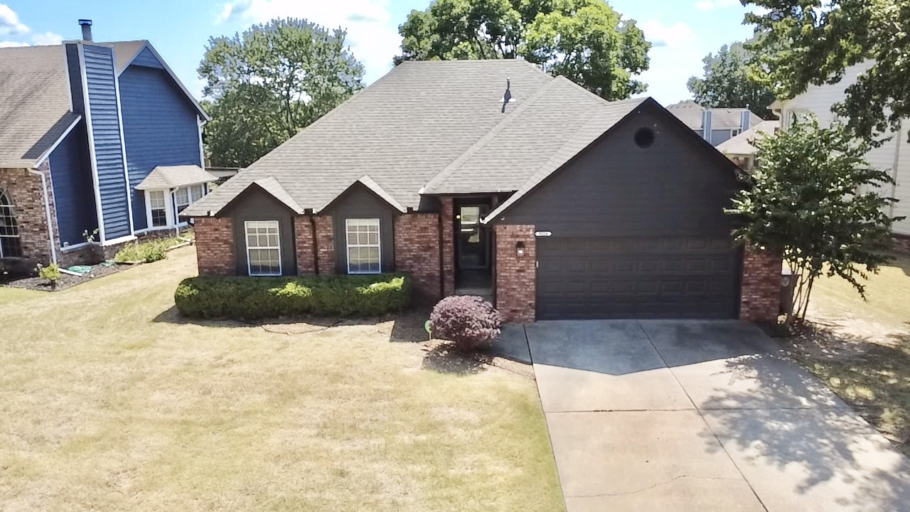9216 E 97th Place Tulsa OK 74133