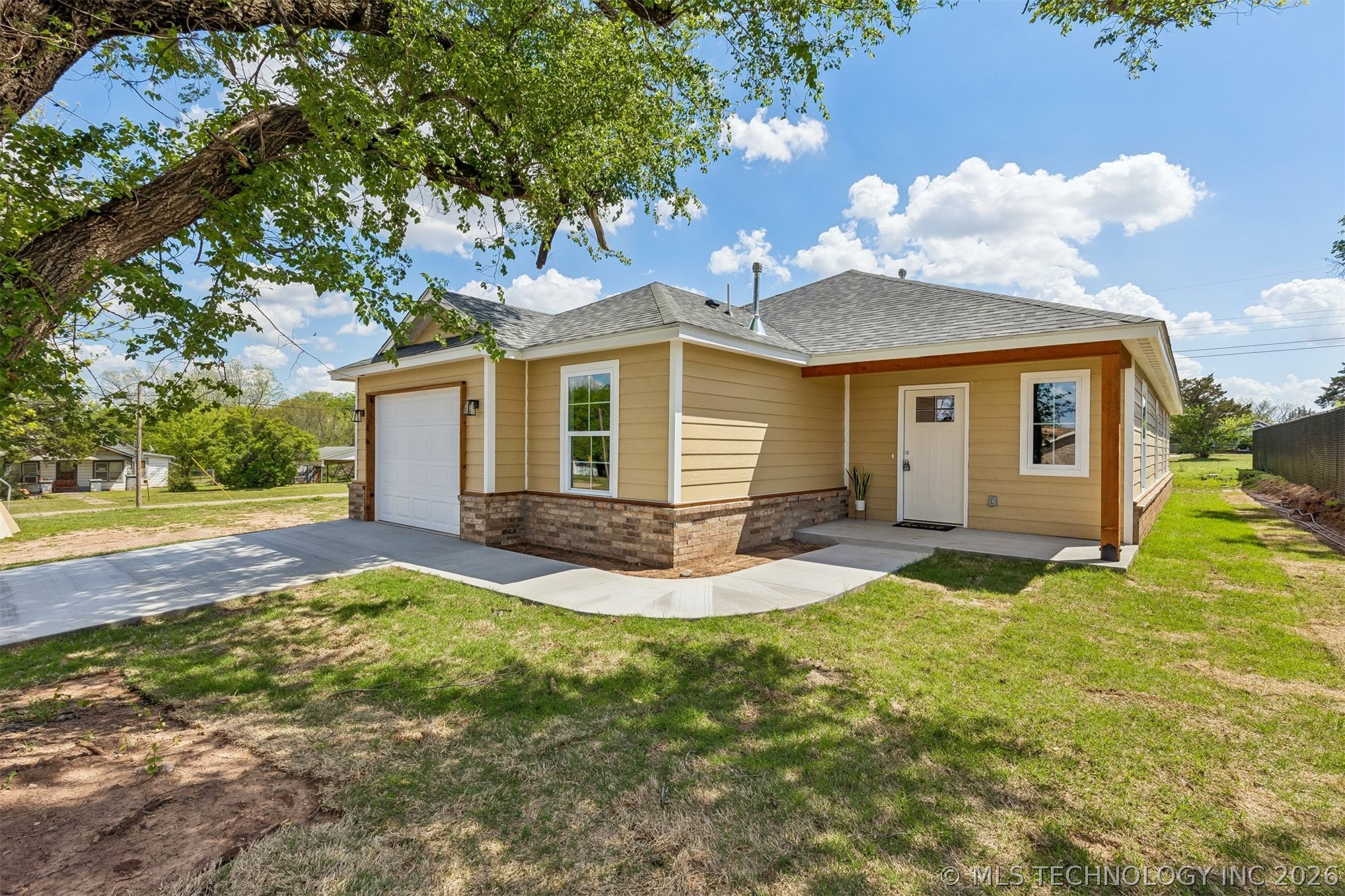 107 W Vine Street Cushing OK 74023