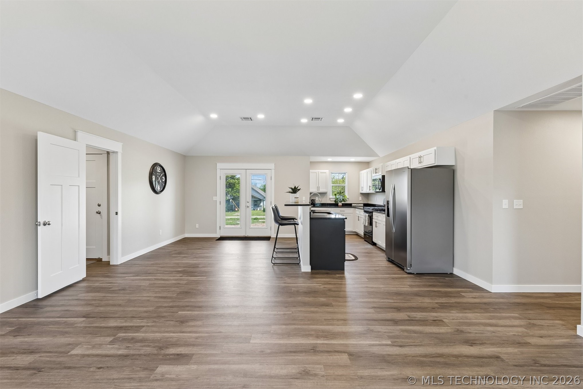 107 W Vine Street Cushing OK 74023
