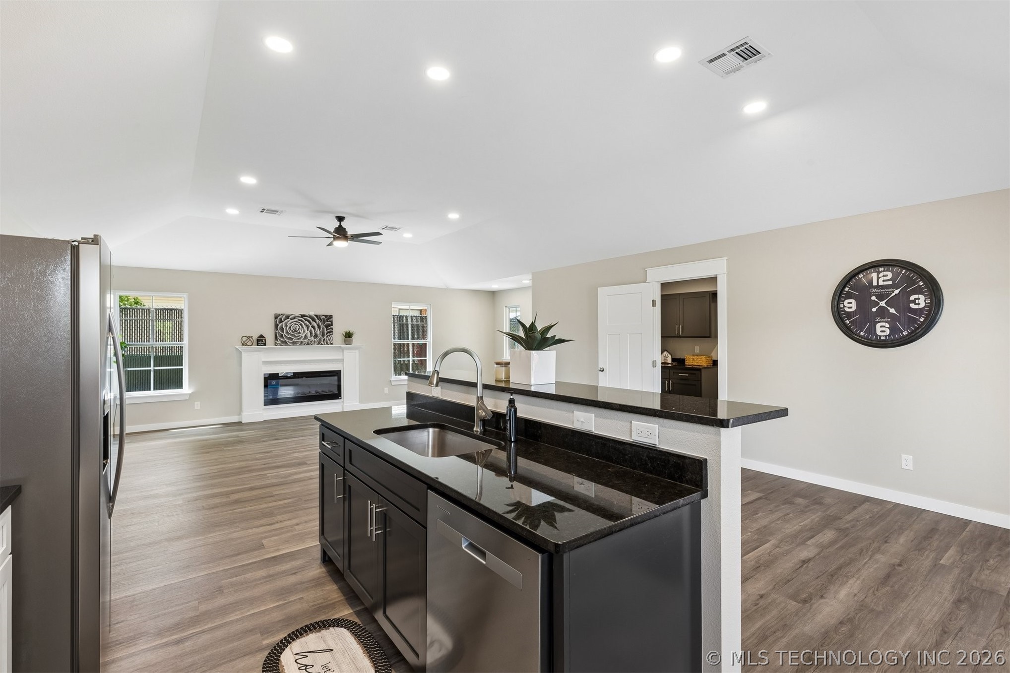 107 W Vine Street Cushing OK 74023