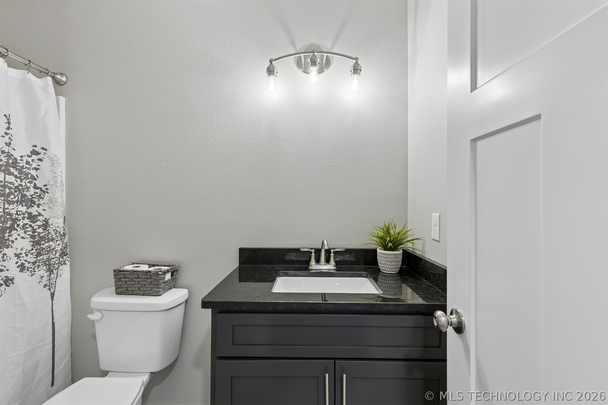 107 W Vine Street Cushing OK 74023