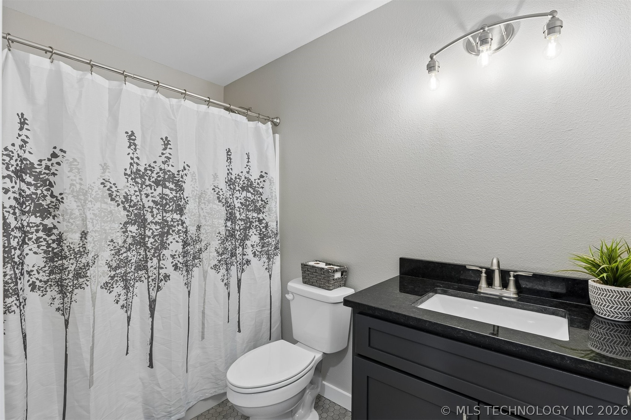 107 W Vine Street Cushing OK 74023
