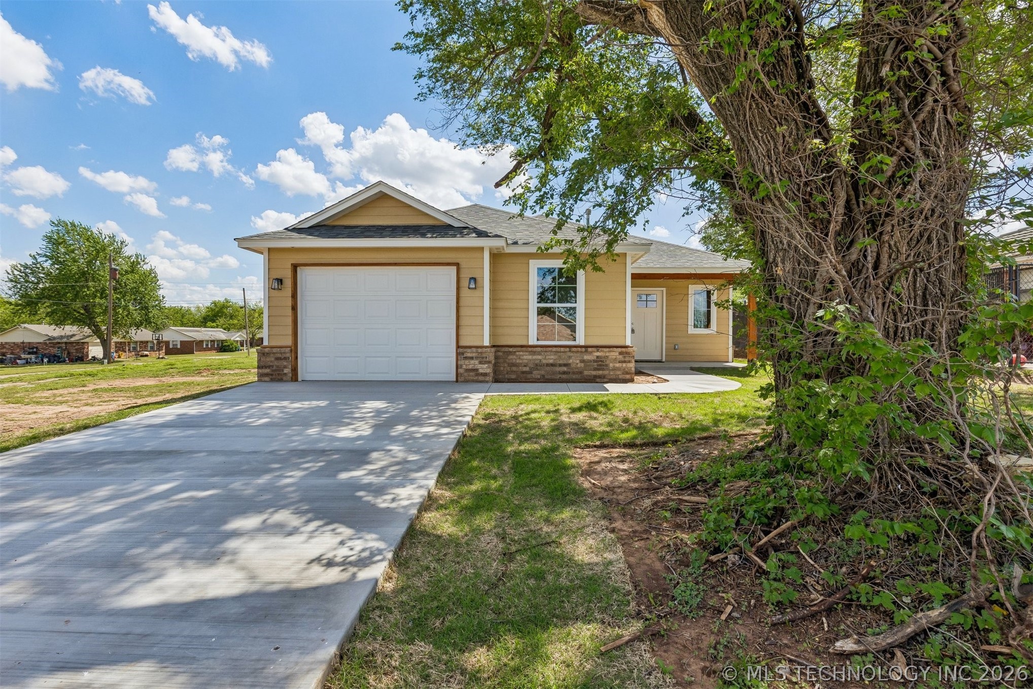 107 W Vine Street Cushing OK 74023