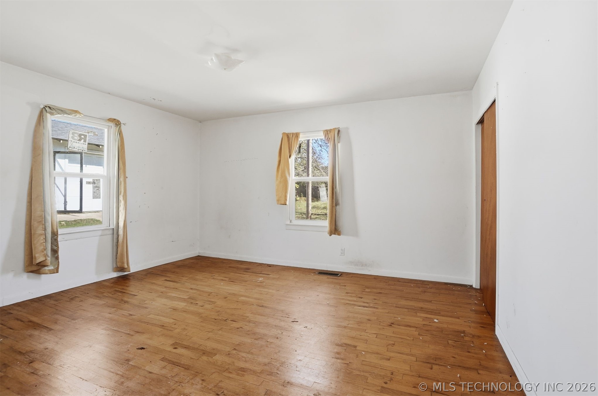 103 W 20th Street Tishomingo OK 73460