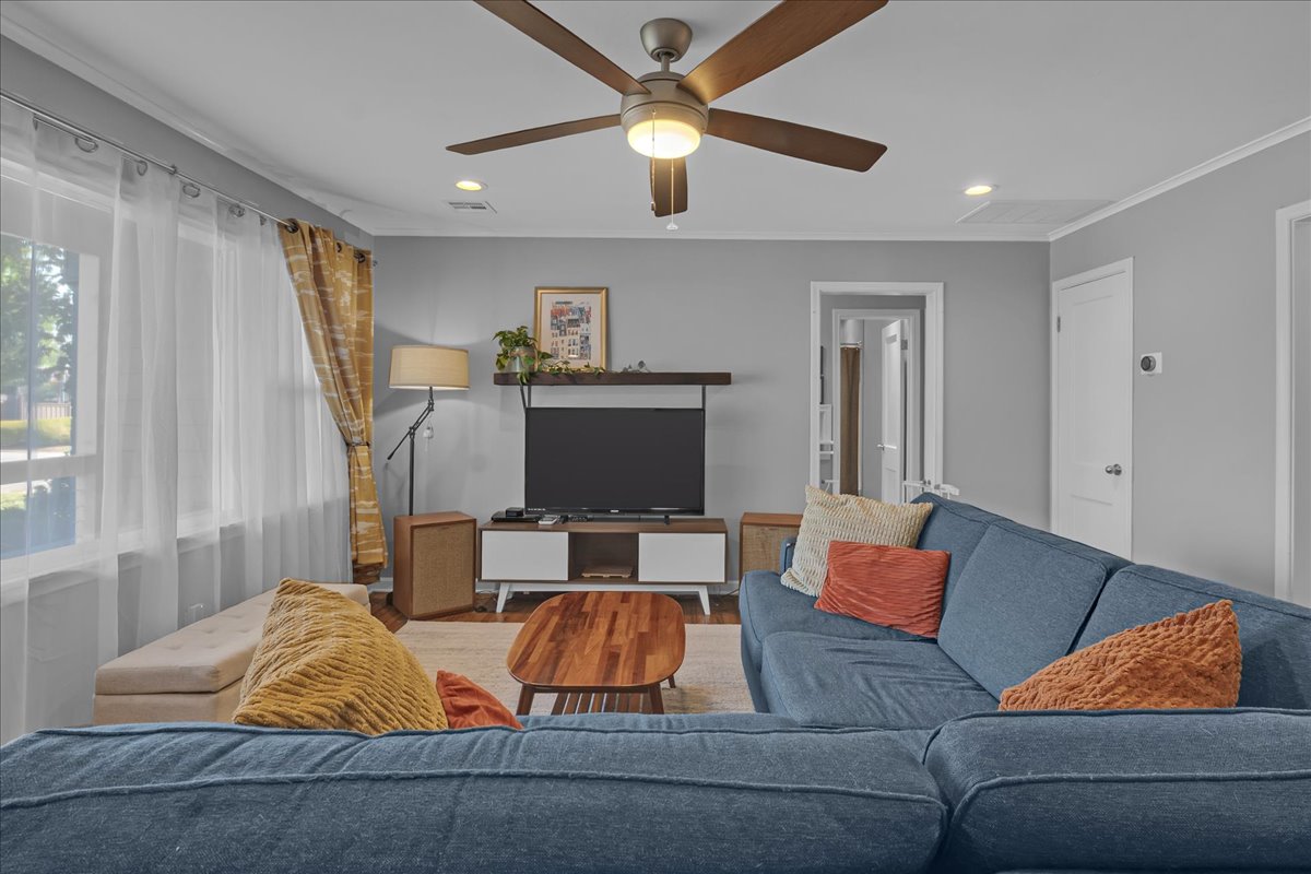 1146 E 49th Street Tulsa OK 74105