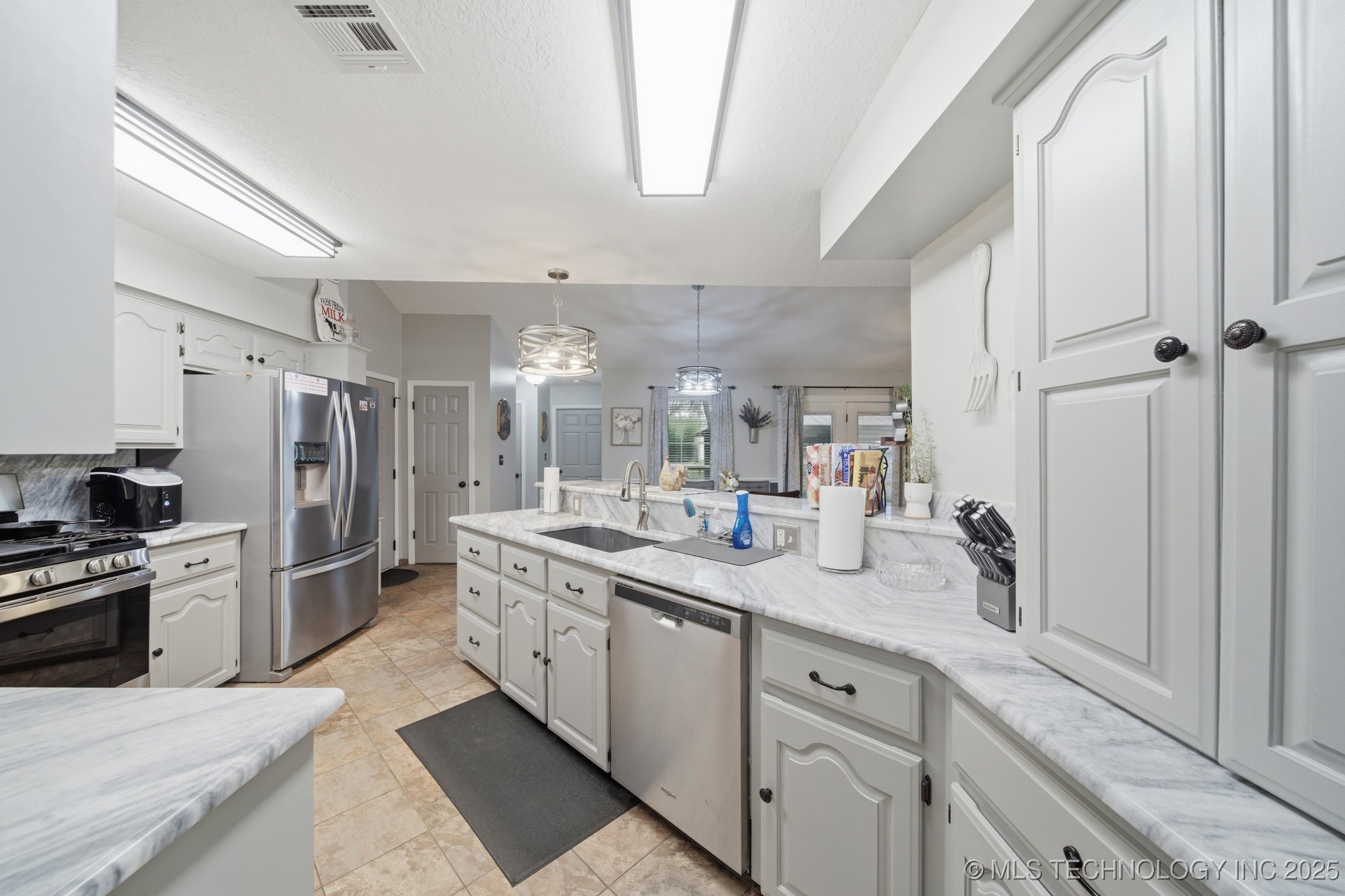 1101 N Navajo Chouteau OK 74337