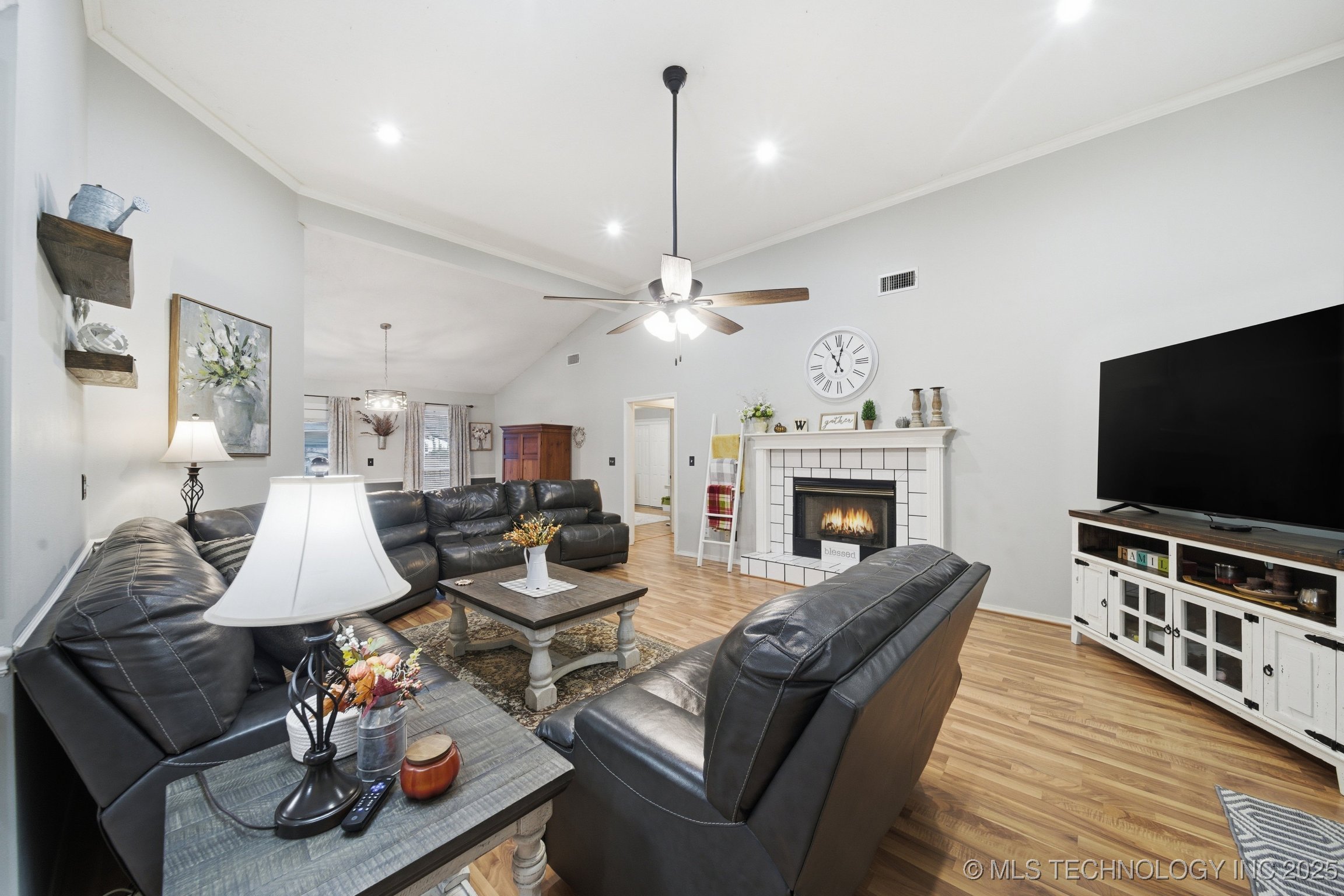 1101 N Navajo Chouteau OK 74337