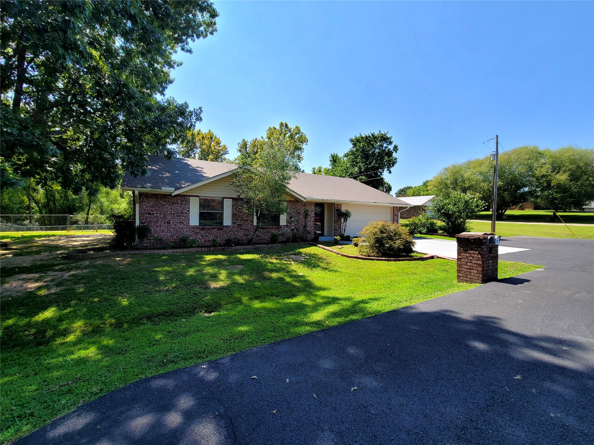 112 Meadowlark Eufaula OK 74432
