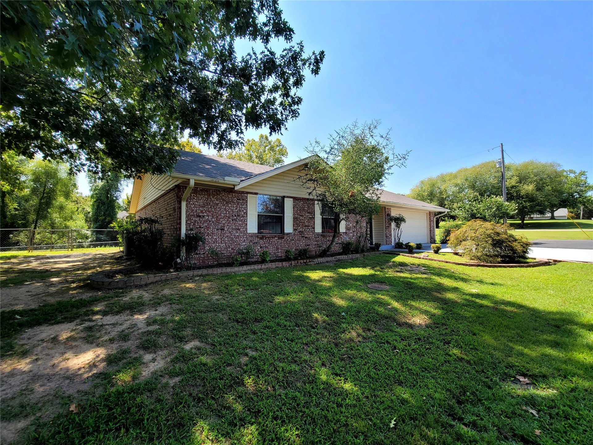 112 Meadowlark Eufaula OK 74432