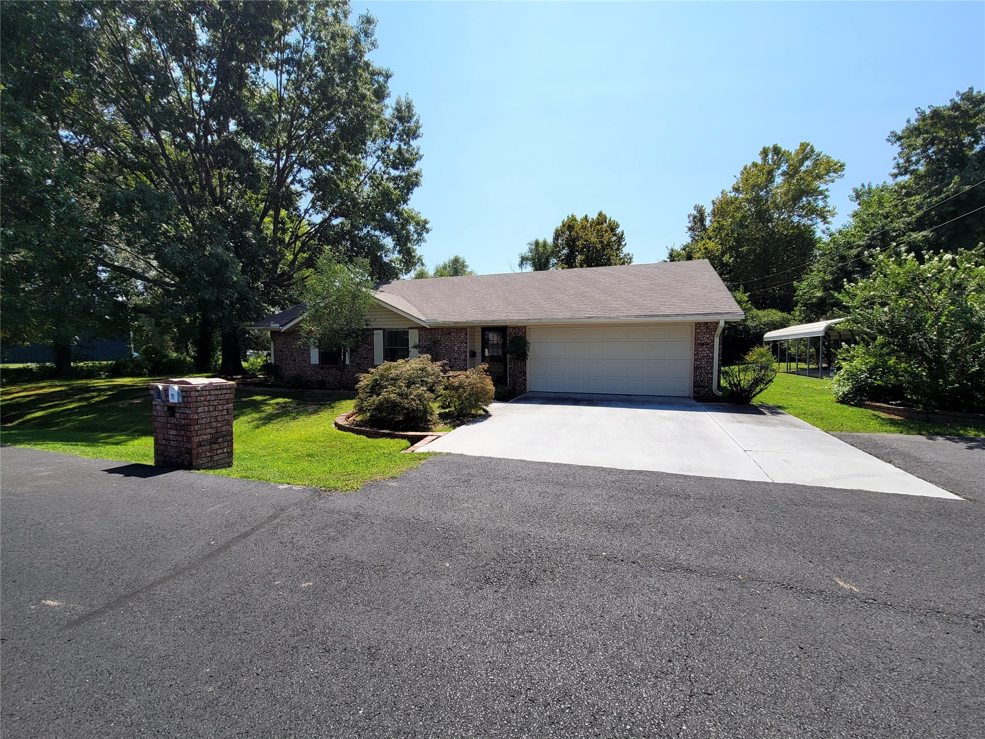 112 Meadowlark Eufaula OK 74432