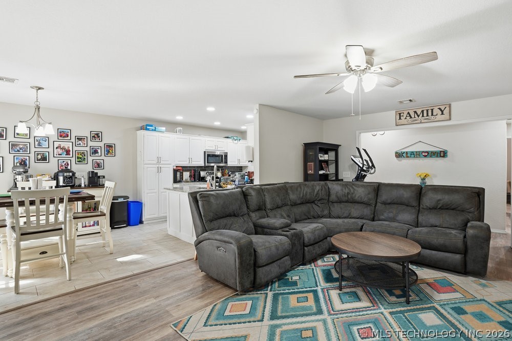 622 W Redwood Street Coweta OK 74429