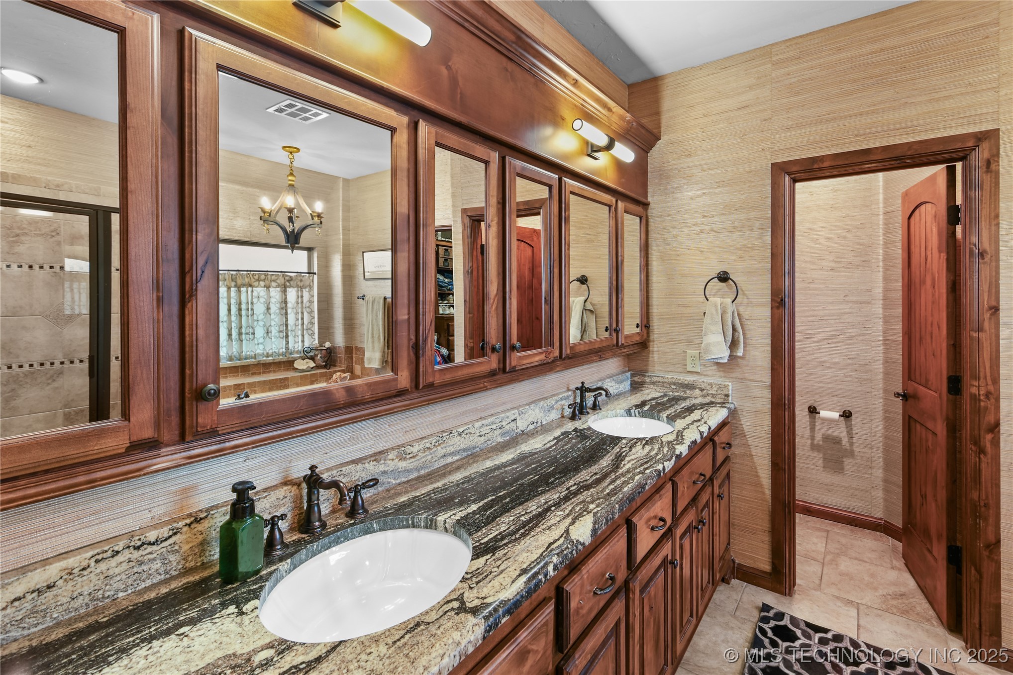 409 Wisteria Way Ada OK 74820