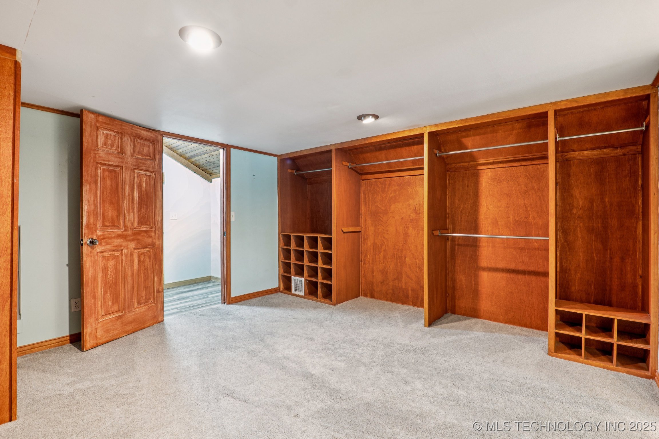 509 W 5th Street Grove OK 74344