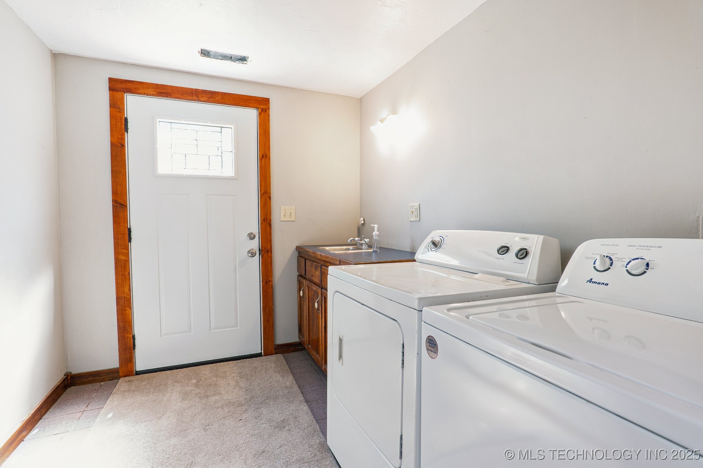 509 W 5th Street Grove OK 74344