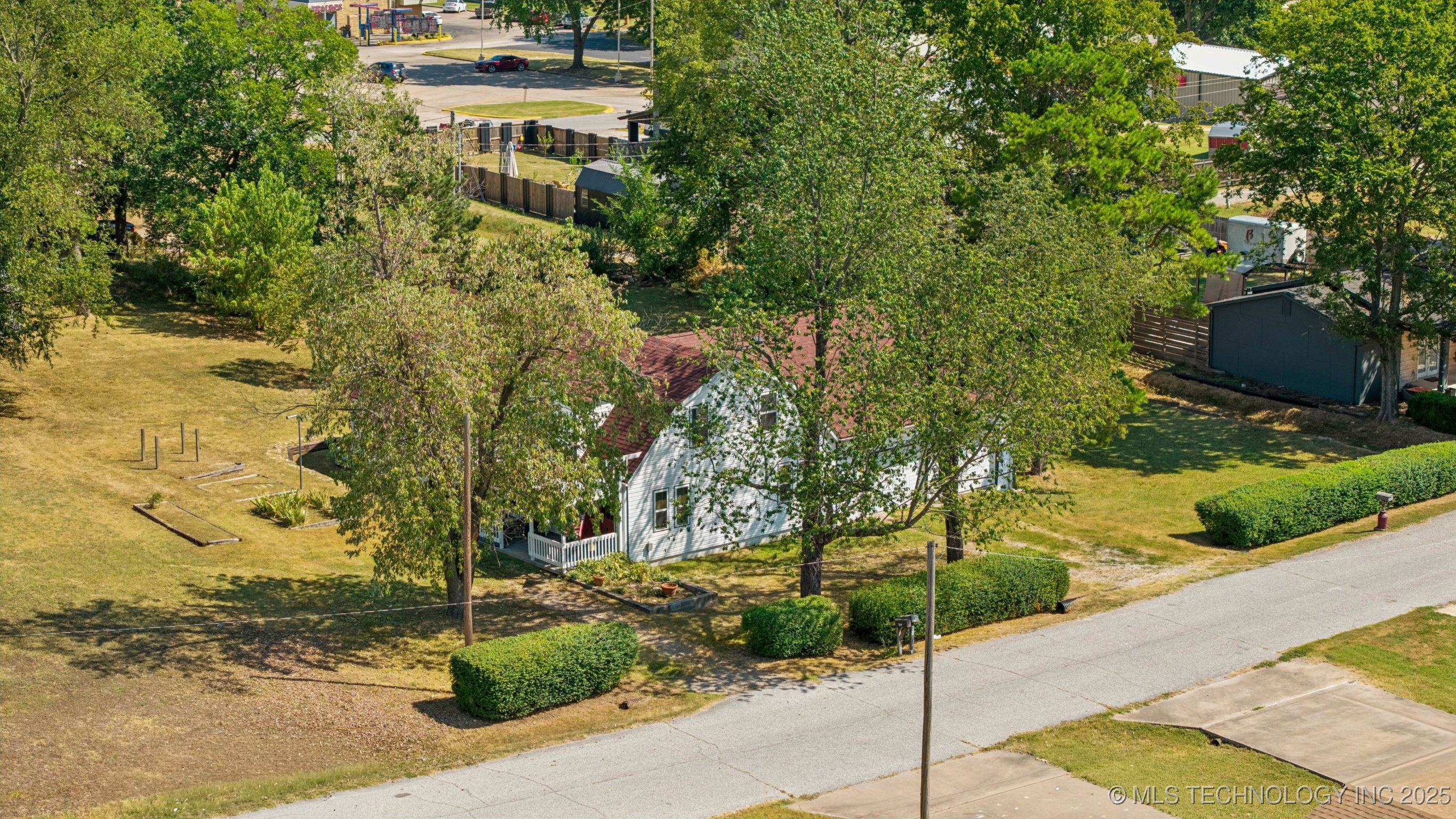 509 W 5th Street Grove OK 74344